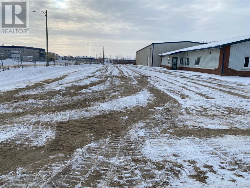 6701 & 6705 44 Avenue, Ponoka, Alberta  T4J 1J8 - Photo 2 - A2193214