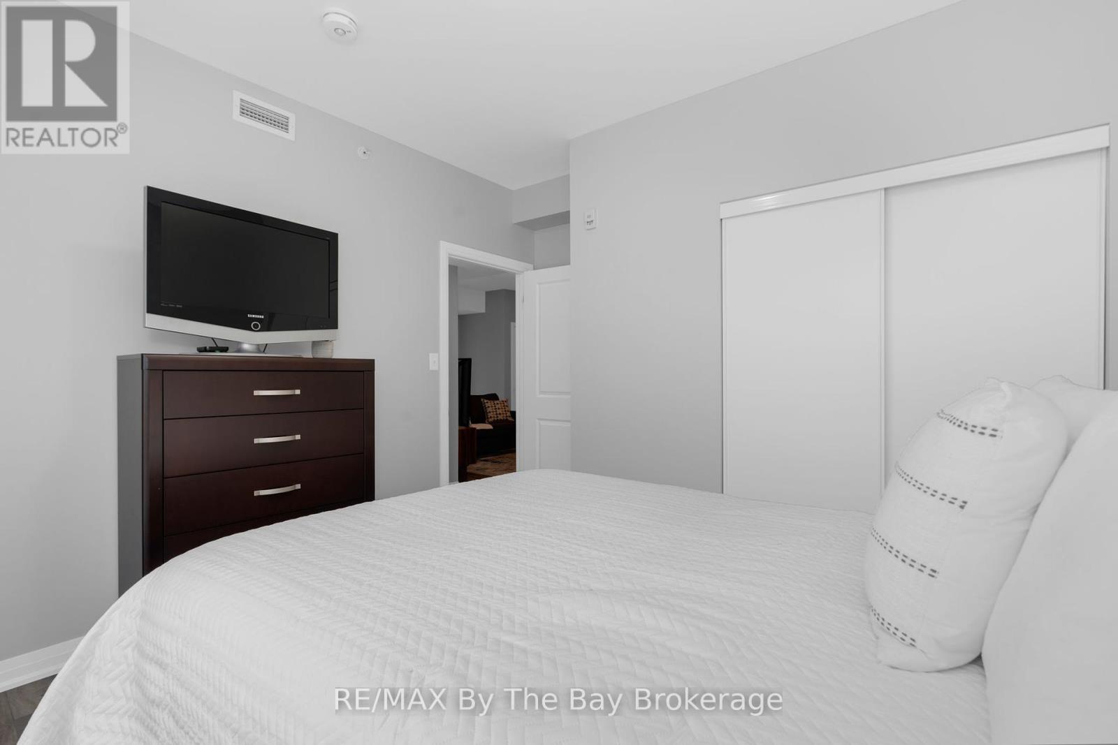 309 - 300 Essa Road, Barrie, Ontario  L9J 0B9 - Photo 19 - S11955988