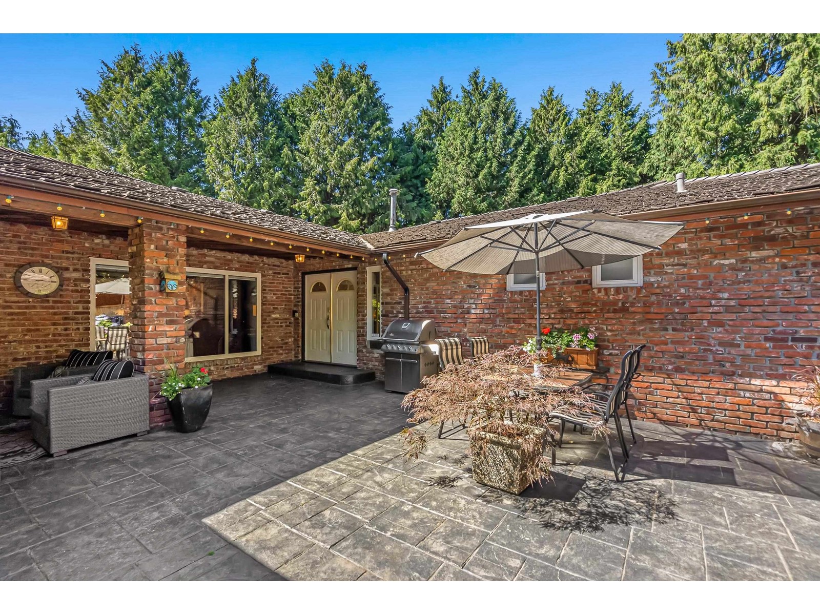 Property at 13937 35A AVENUE image 3