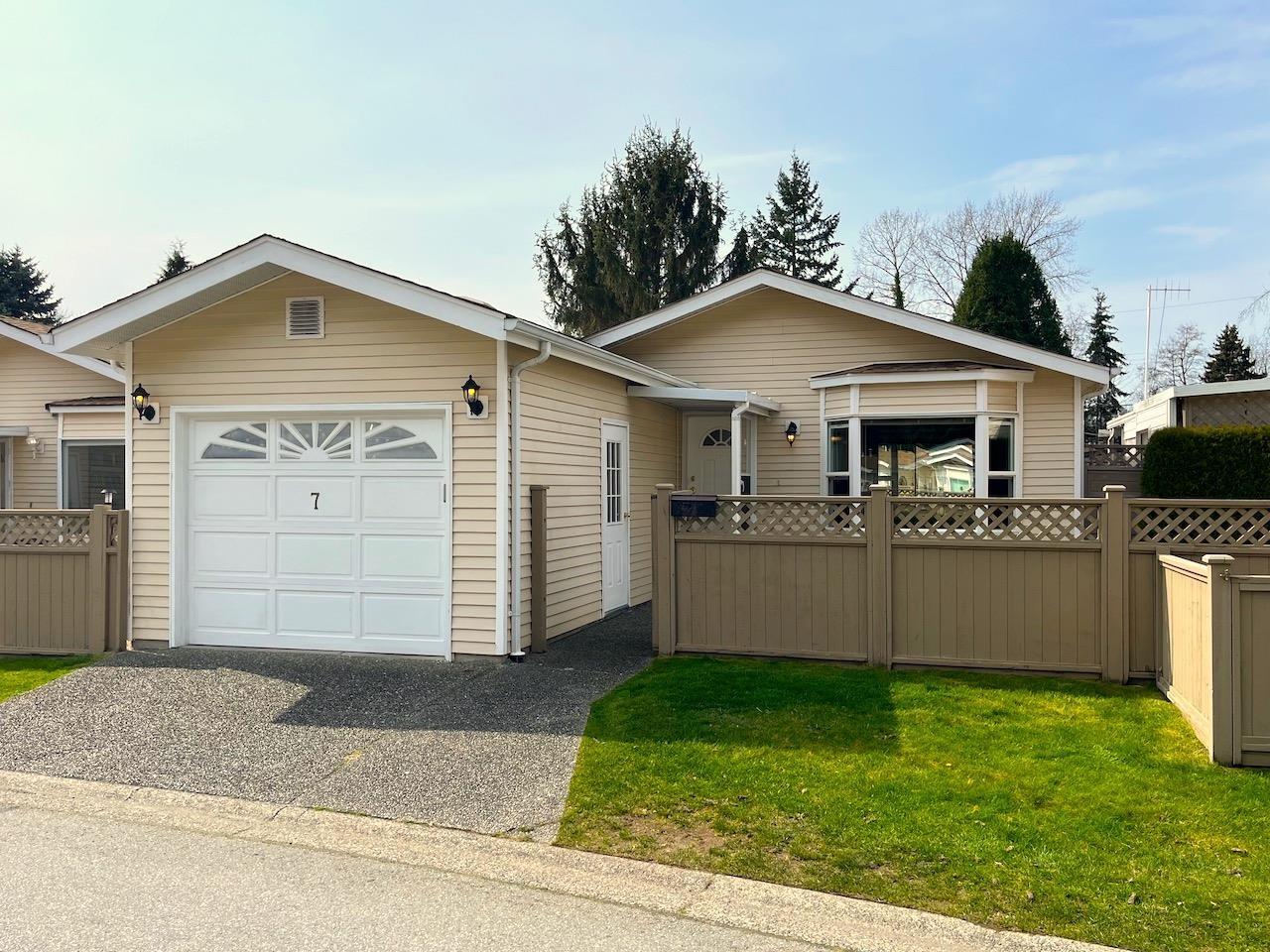 7 1400 164 Street, Surrey, British Columbia  V4A 8T4 - Photo 1 - R2964049