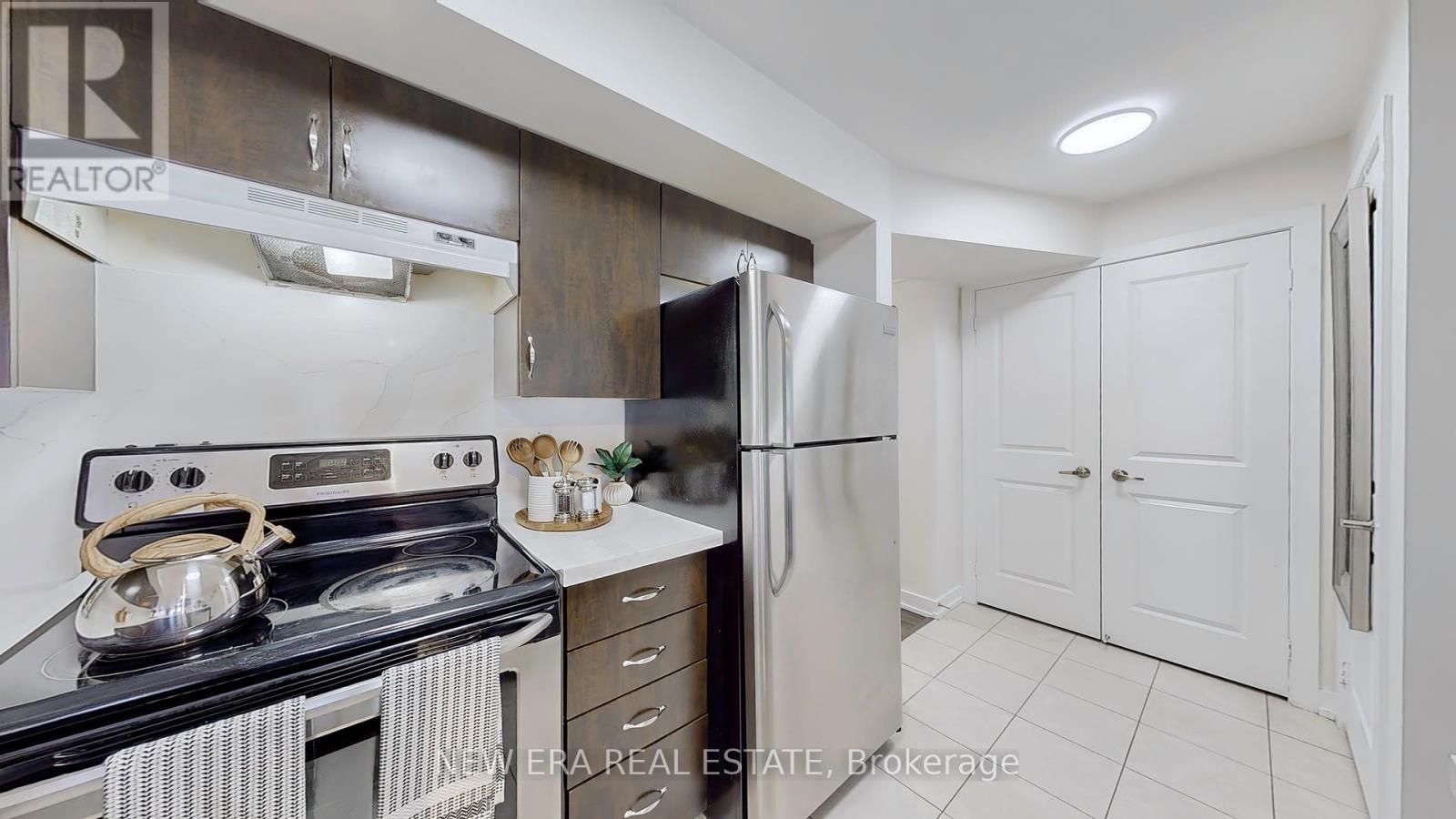 34 - 2335 Sheppard Avenue W, Toronto, Ontario  M9M 0B6 - Photo 7 - W11962660