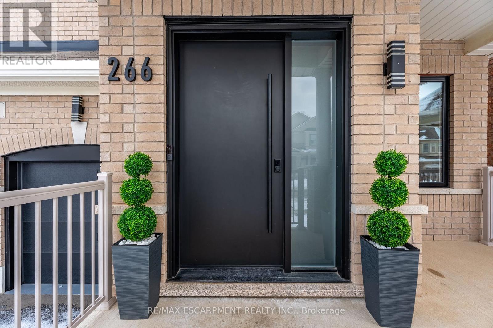 Property at 266 HUMPHREY STREET image 2