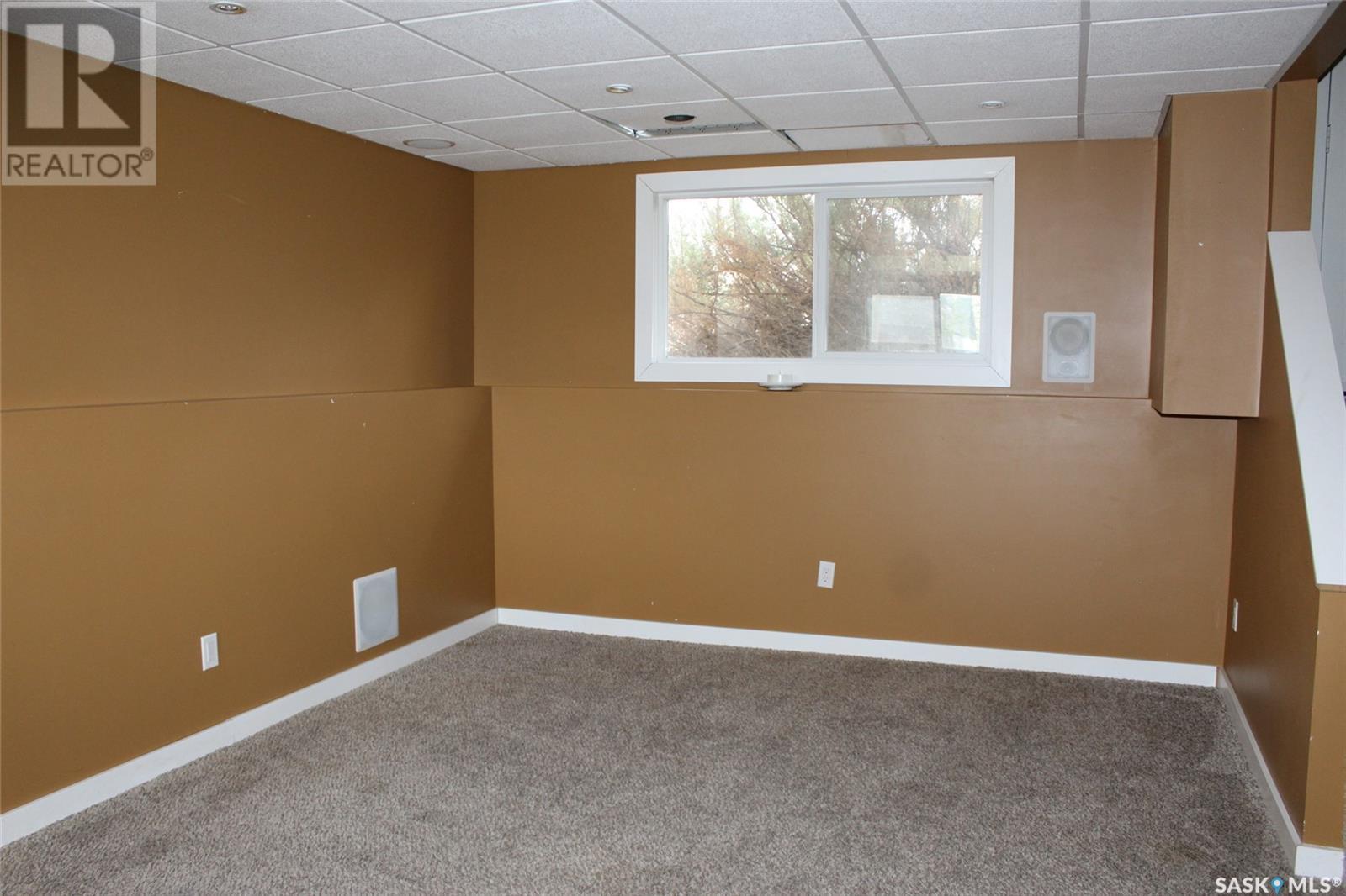 581 3rd Street W, Shaunavon, Saskatchewan  S0N 2M0 - Photo 19 - SK995441