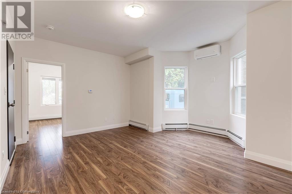 152 Sanford Avenue S Unit# Main, Hamilton, Ontario  L8M 2G9 - Photo 5 - 40696762