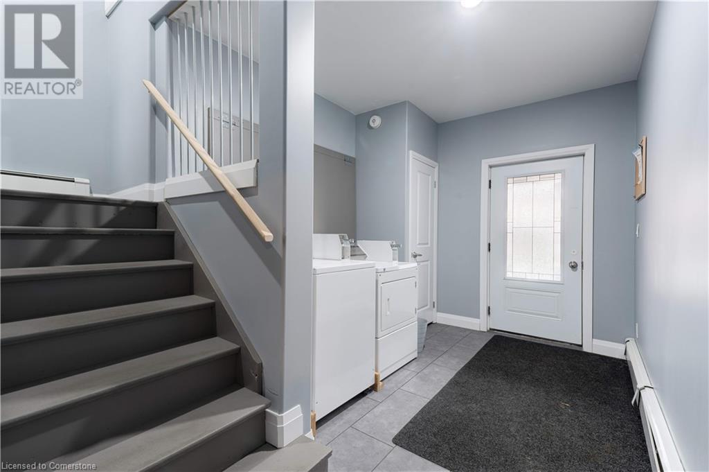 152 Sanford Avenue S Unit# Main, Hamilton, Ontario  L8M 2G9 - Photo 22 - 40696762
