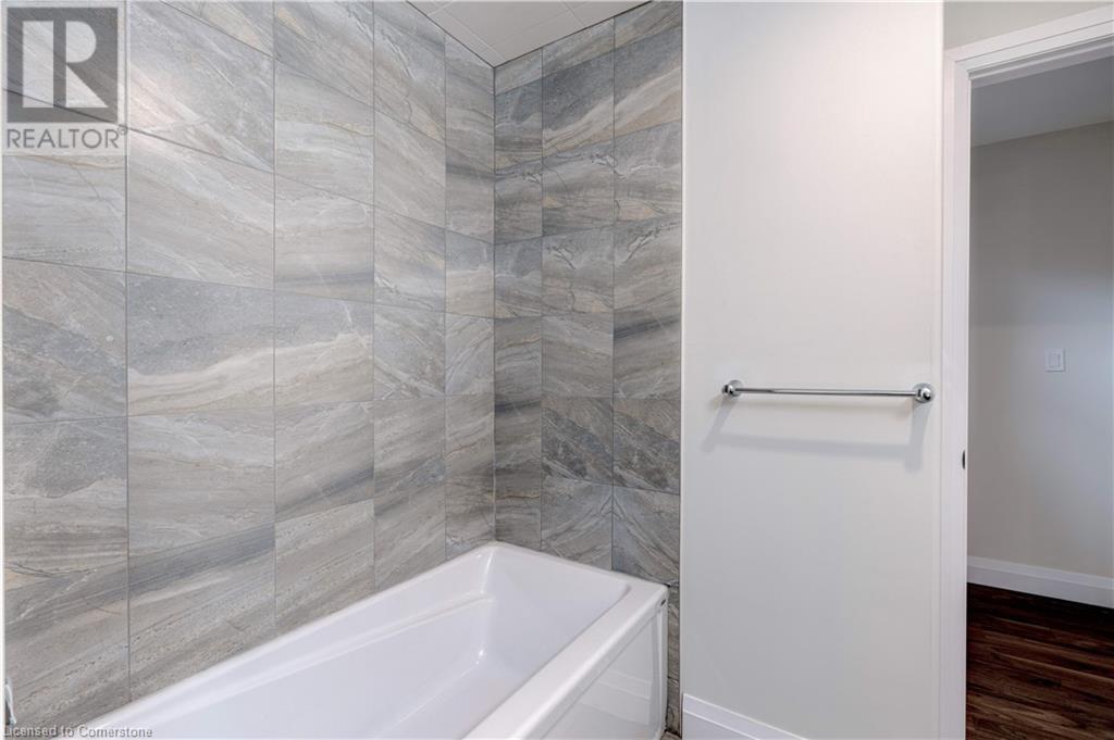 152 Sanford Avenue S Unit# Main, Hamilton, Ontario  L8M 2G9 - Photo 19 - 40696762