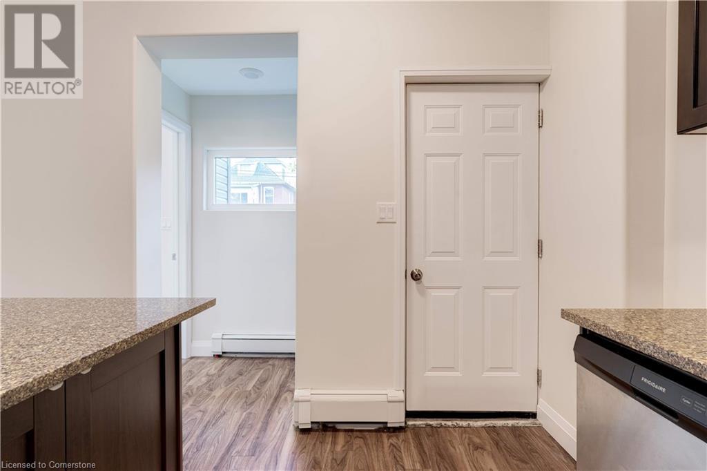 152 Sanford Avenue S Unit# Main, Hamilton, Ontario  L8M 2G9 - Photo 14 - 40696762