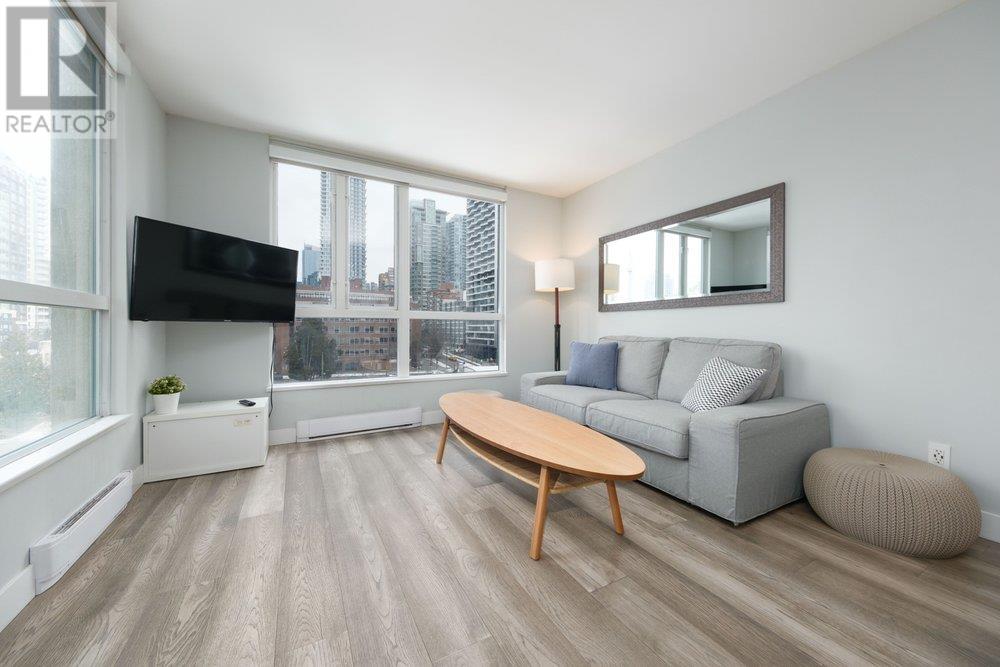 Listing Picture 2 of 25 : 1006 907 BEACH AVENUE, Vancouver / 溫哥華 - 魯藝地產 Yvonne Lu Group - MLS Medallion Club Member