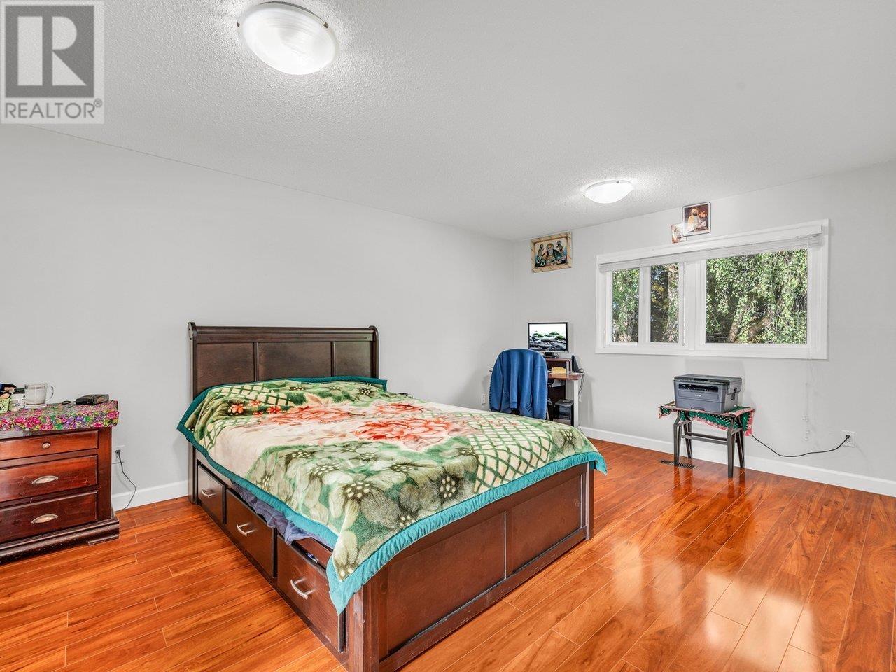 Listing Picture 25 of 40 : 7311 NO. 6 ROAD, Richmond / 烈治文 - 魯藝地產 Yvonne Lu Group - MLS Medallion Club Member
