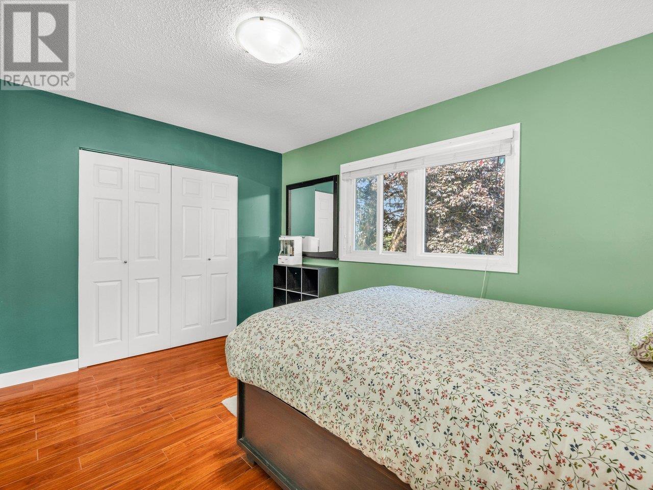 Listing Picture 32 of 40 : 7311 NO. 6 ROAD, Richmond / 烈治文 - 魯藝地產 Yvonne Lu Group - MLS Medallion Club Member