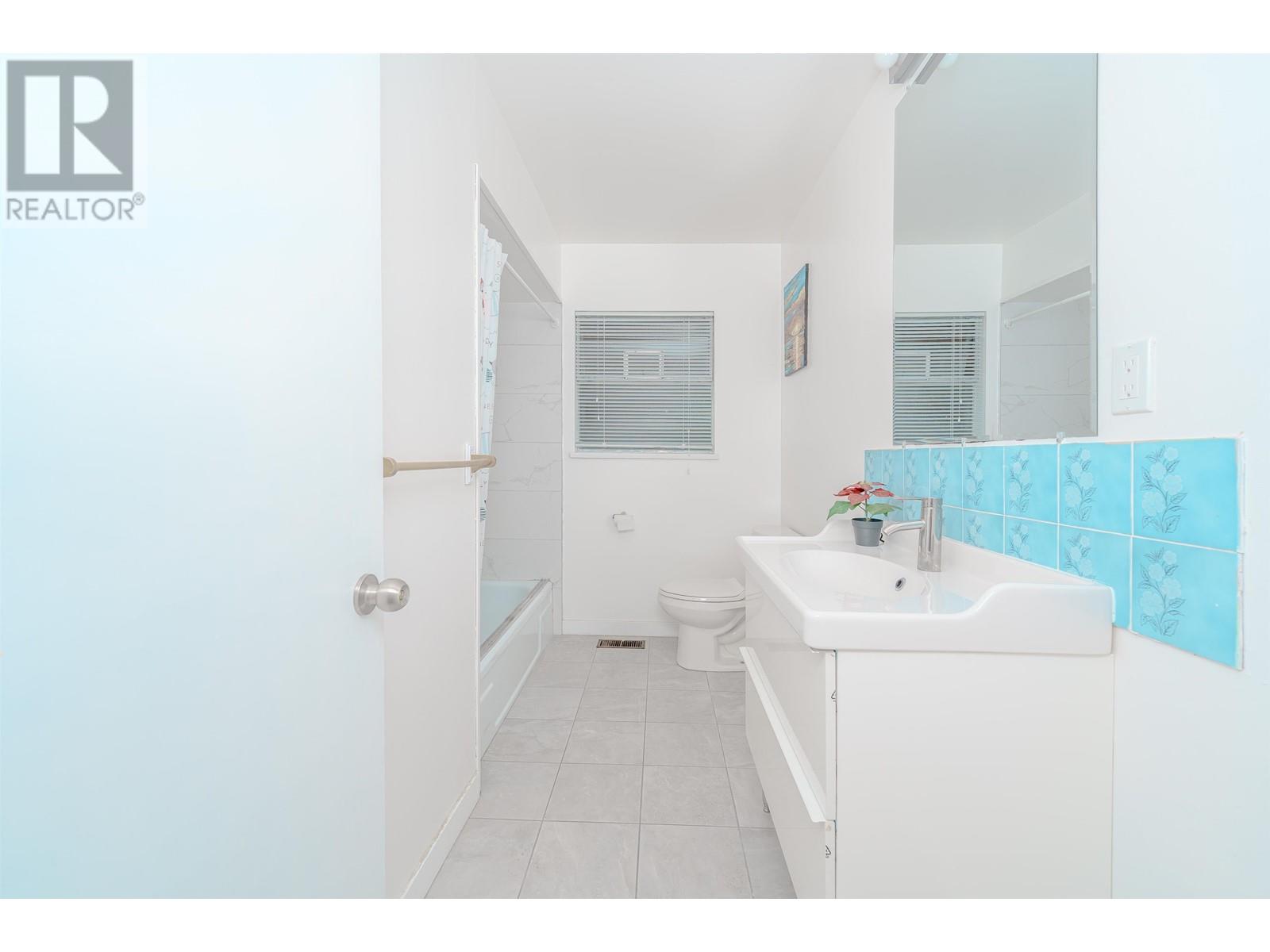 3820 Earlmond Avenue, Richmond, British Columbia  V7E 1B7 - Photo 10 - R2964707