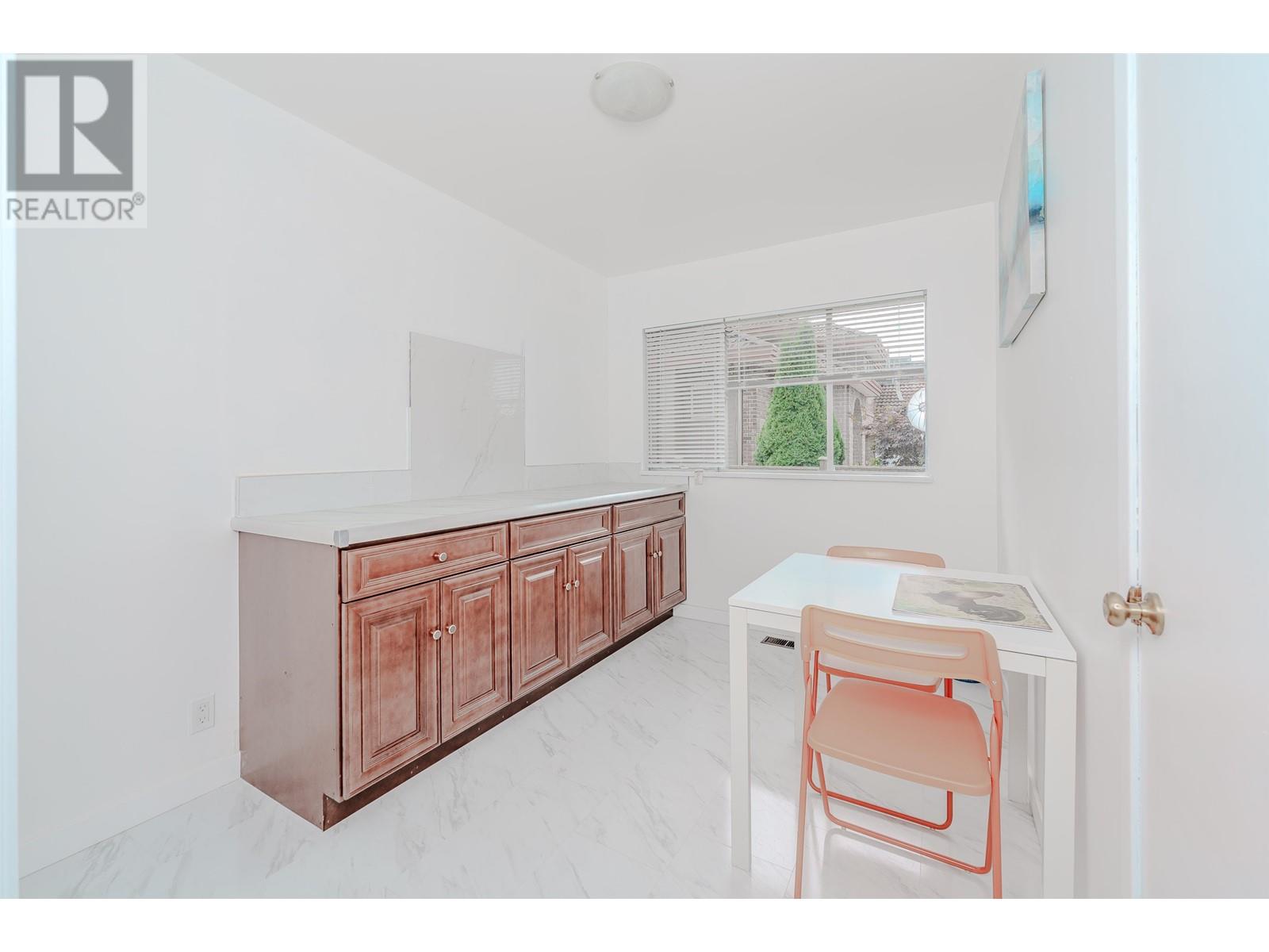 3820 Earlmond Avenue, Richmond, British Columbia  V7E 1B7 - Photo 11 - R2964707