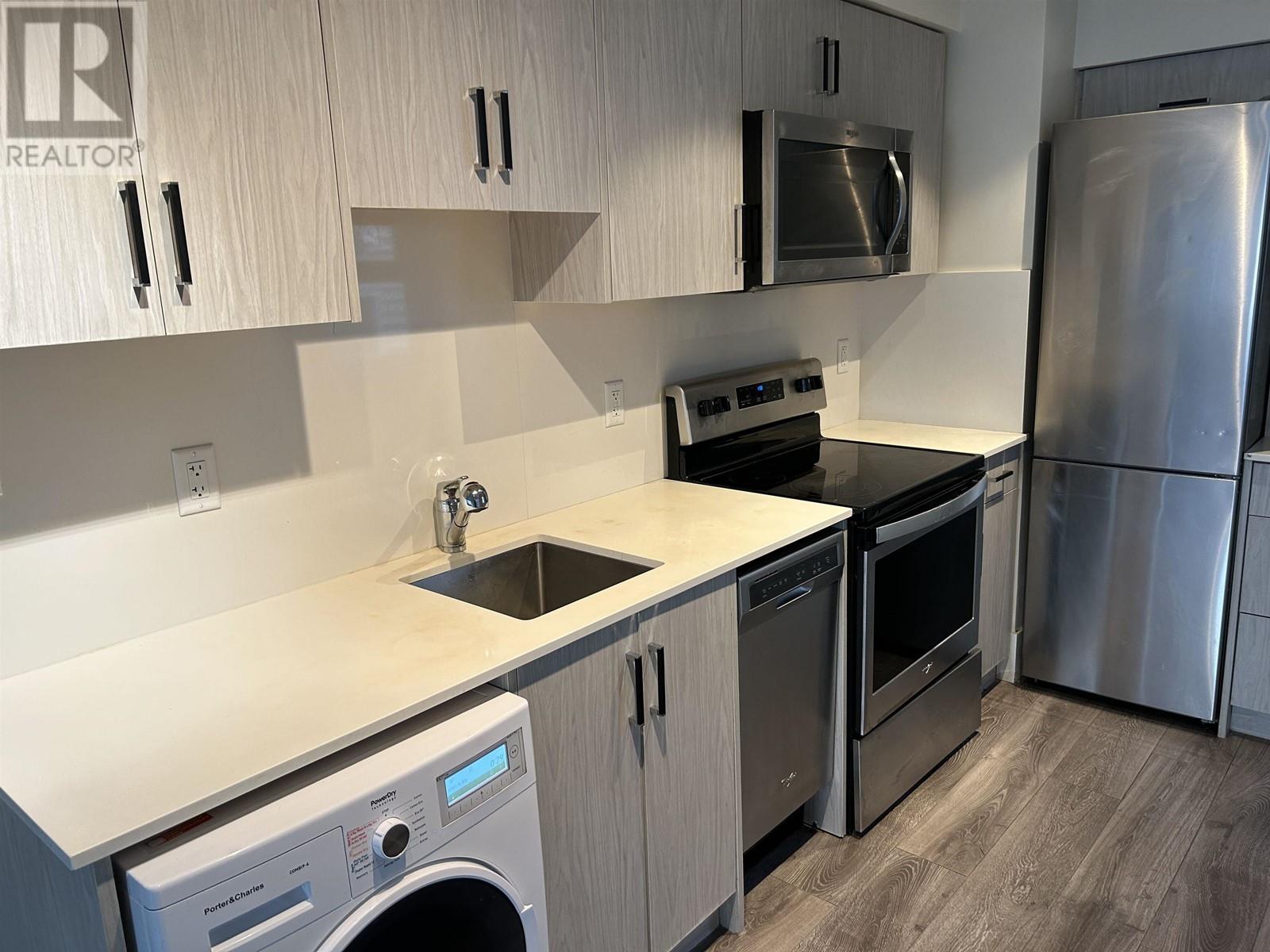 8687 Selkirk Street, Vancouver, British Columbia  V6P 4J2 - Photo 2 - C8066461