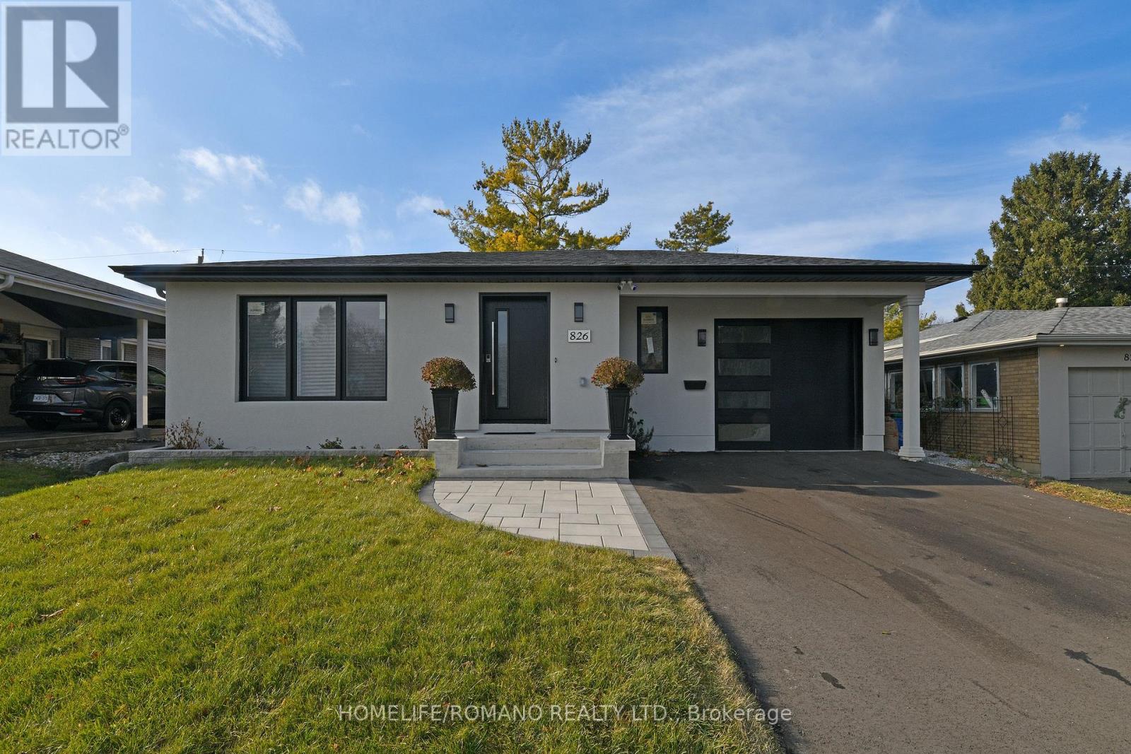 826 Krosno Boulevard W, Pickering, Ontario  L1W 1G9 - Photo 1 - E11962714