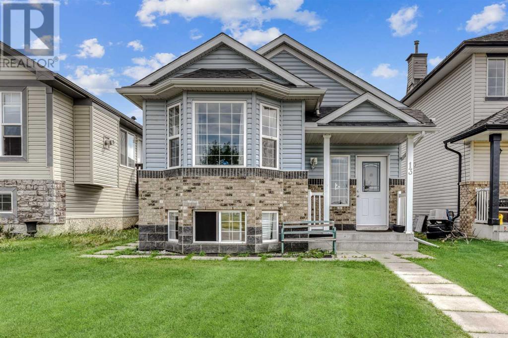 Property at 13 Saddlemont Grove NE image 1