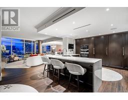 2802 428 BEACH CRESCENT