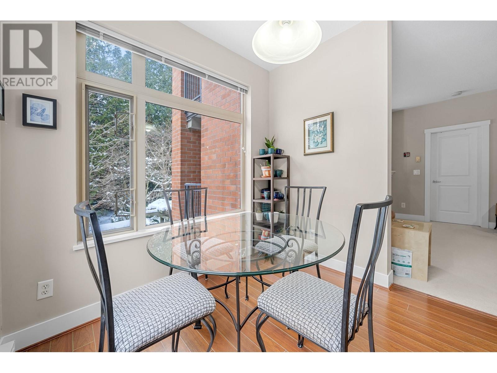 Listing Picture 20 of 40 : 215 2250 WESBROOK MALL, Vancouver / 溫哥華 - 魯藝地產 Yvonne Lu Group - MLS Medallion Club Member