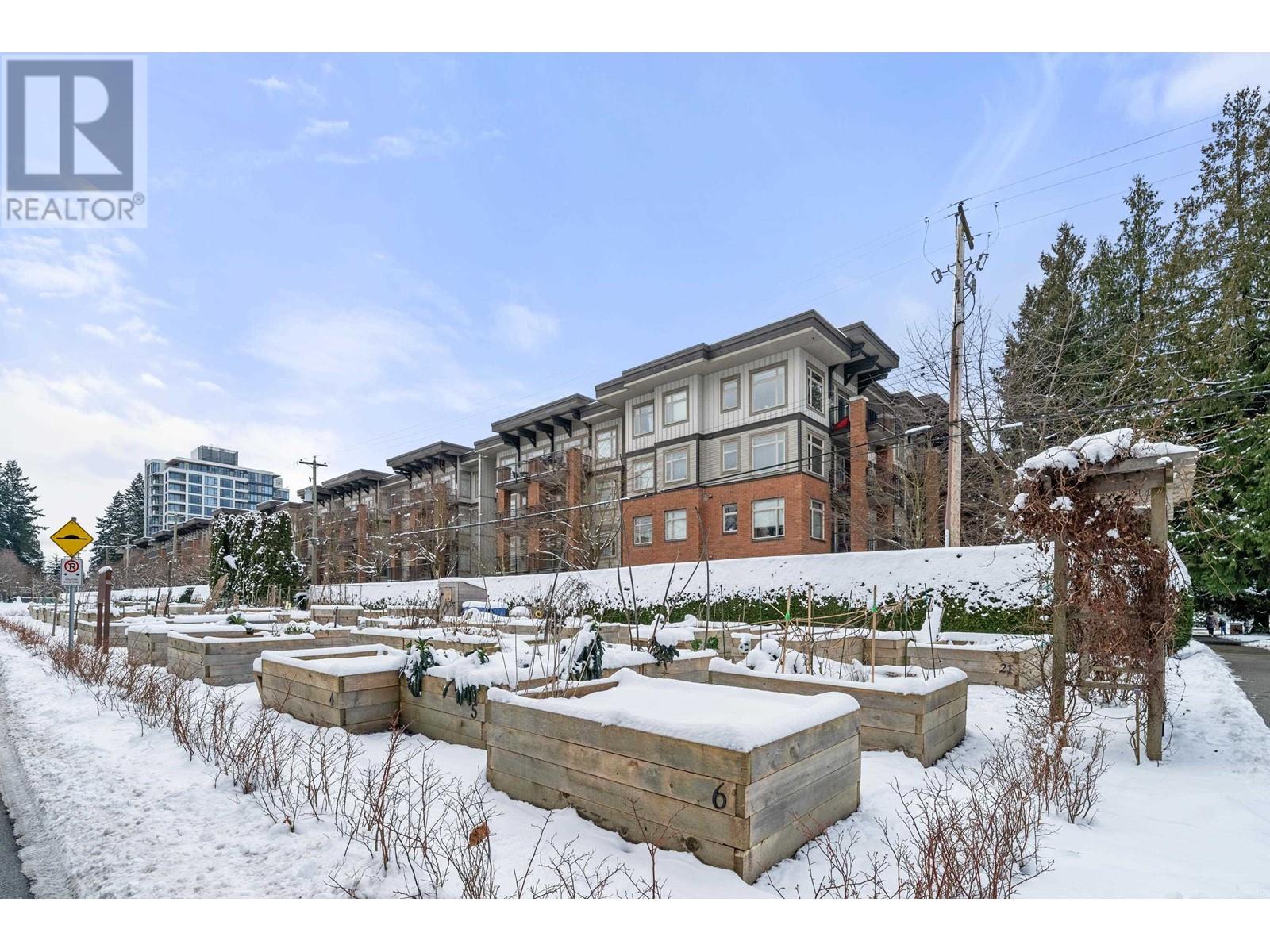 215 2250 WESBROOK MALL, Vancouver, British Columbia