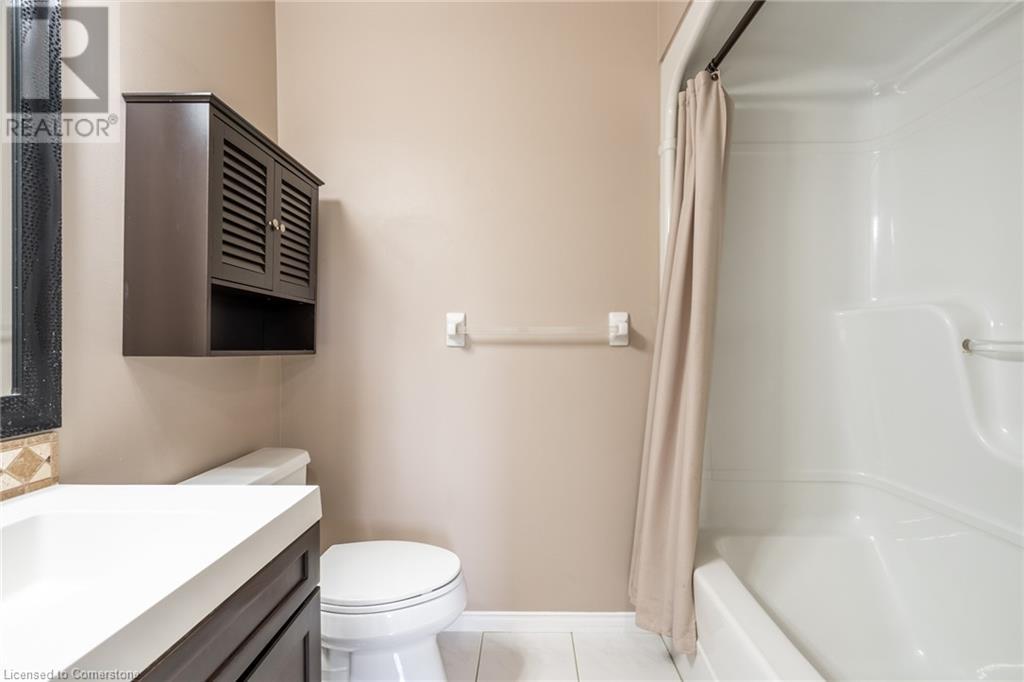 266 Limeridge Road E Unit# 1, Hamilton, Ontario  L8A 2S7 - Photo 18 - 40696601