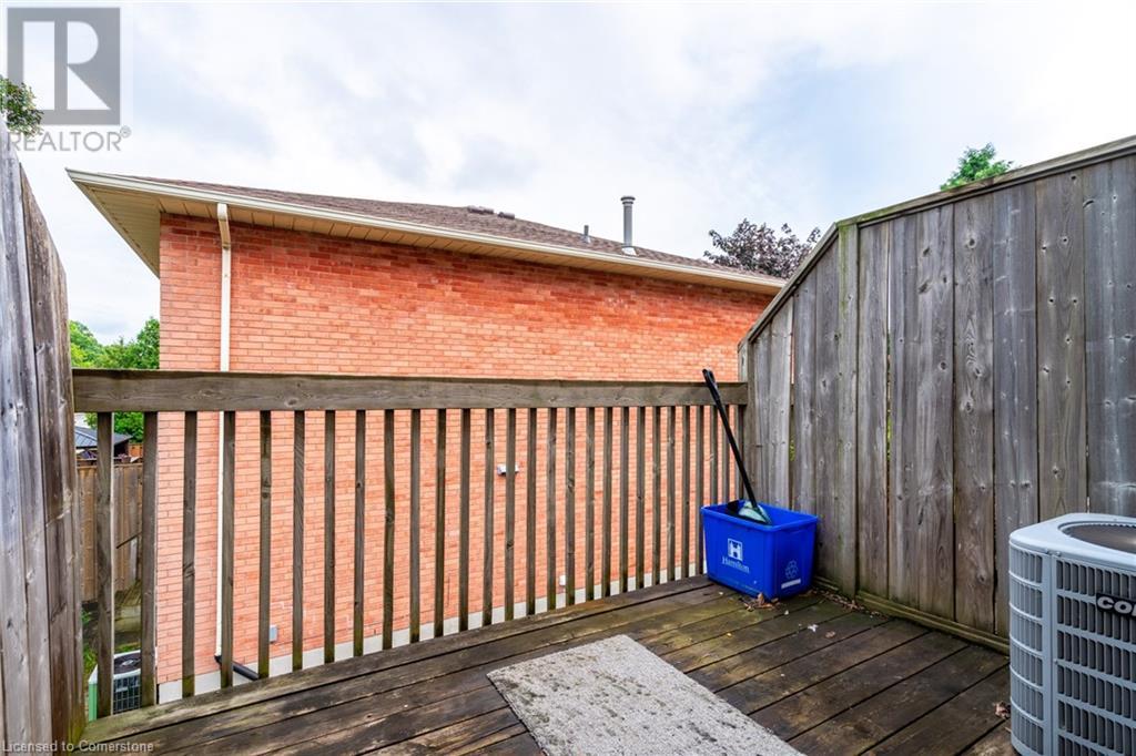 266 Limeridge Road E Unit# 1, Hamilton, Ontario  L8A 2S7 - Photo 27 - 40696601