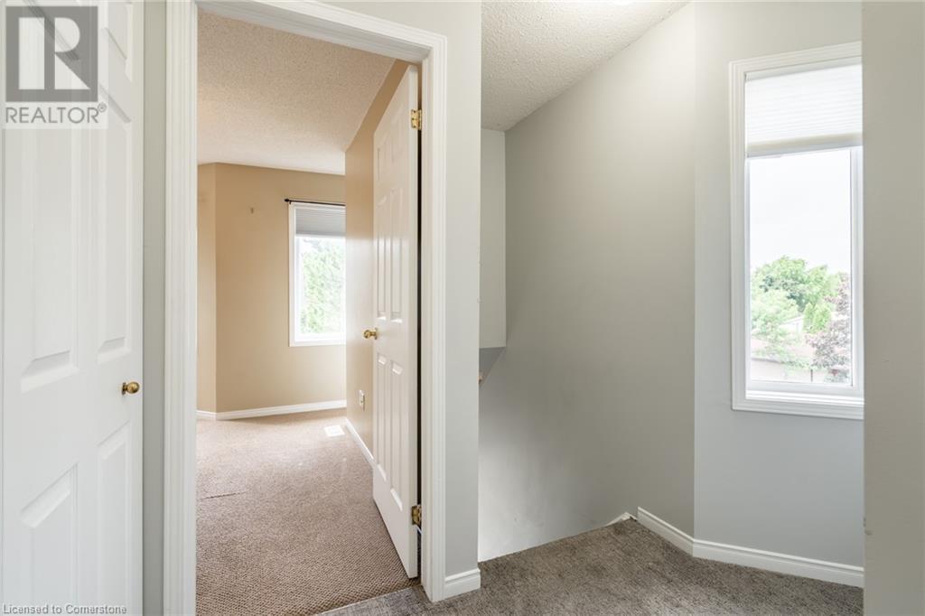 266 Limeridge Road E Unit# 1, Hamilton, Ontario  L8A 2S7 - Photo 14 - 40696601