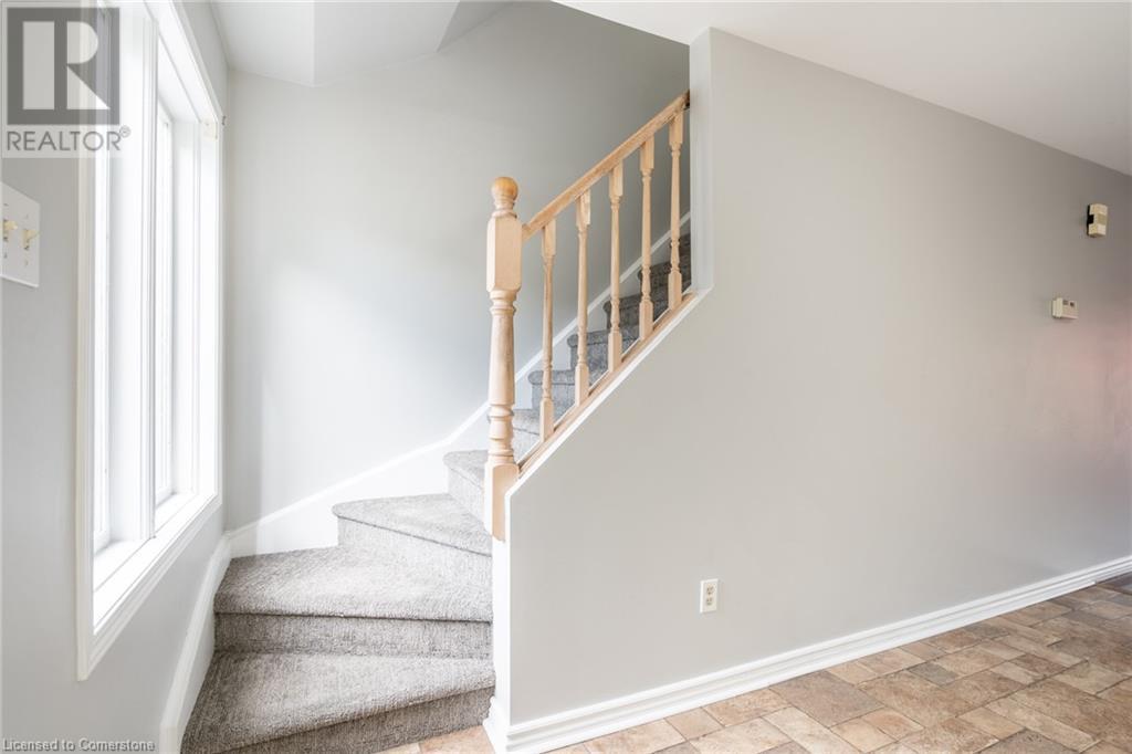 266 Limeridge Road E Unit# 1, Hamilton, Ontario  L8A 2S7 - Photo 12 - 40696601