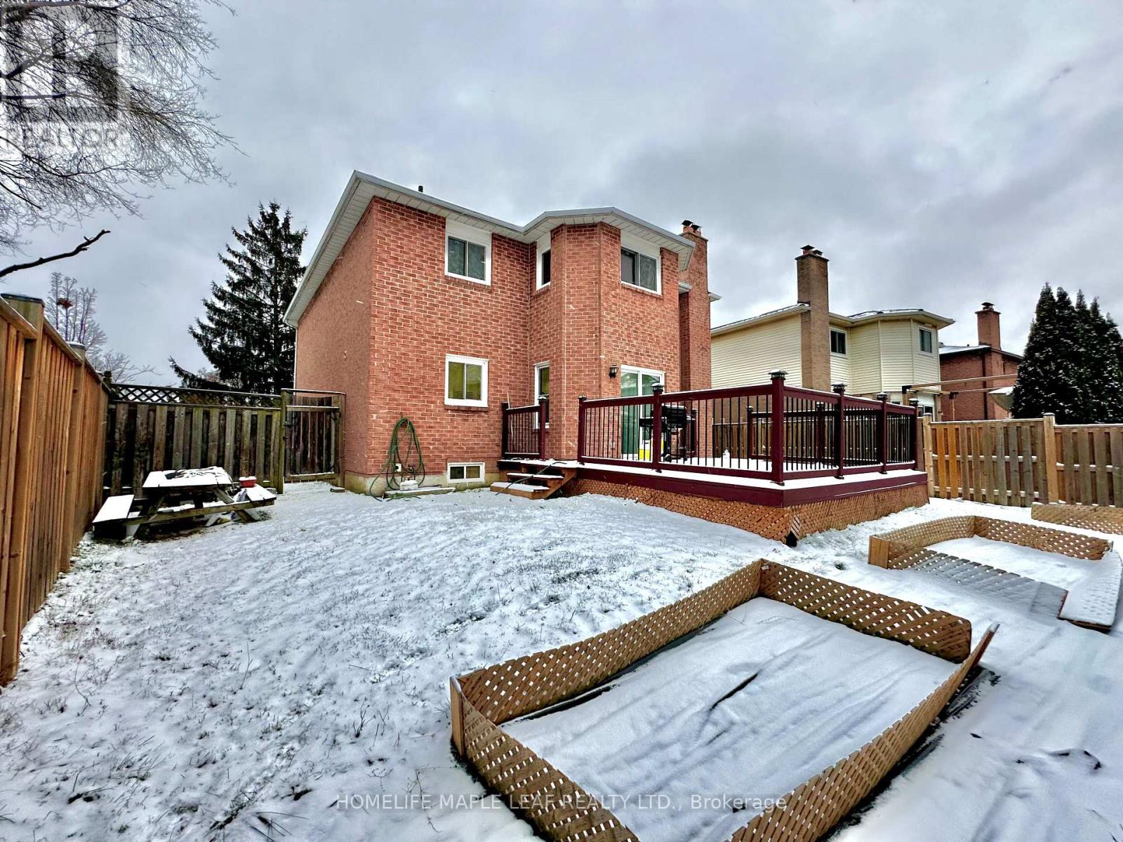 1613 Stillriver Crescent, Mississauga, Ontario  L5M 3X2 - Photo 36 - W11939463