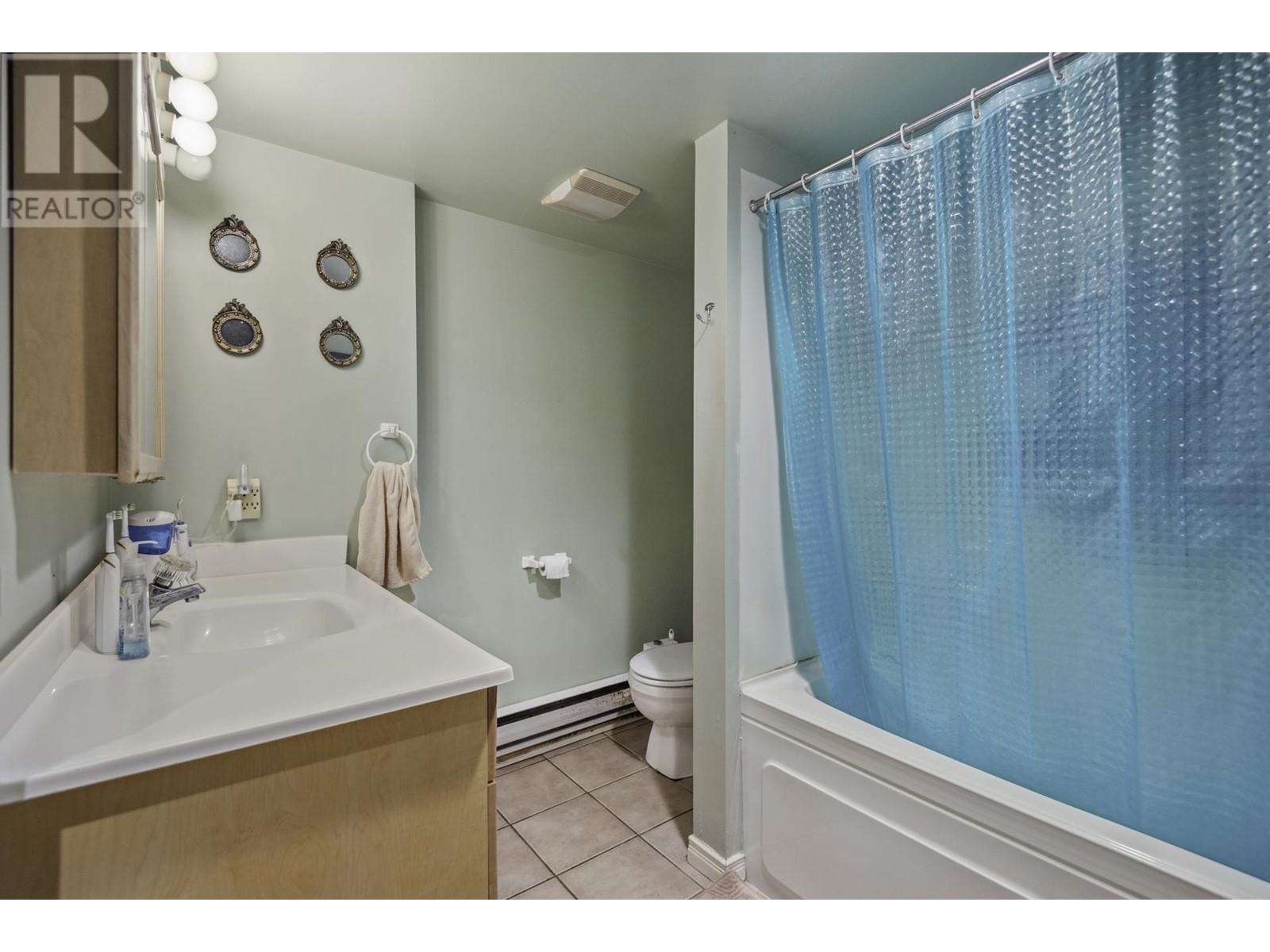 1162 SHAVINGTON STREET