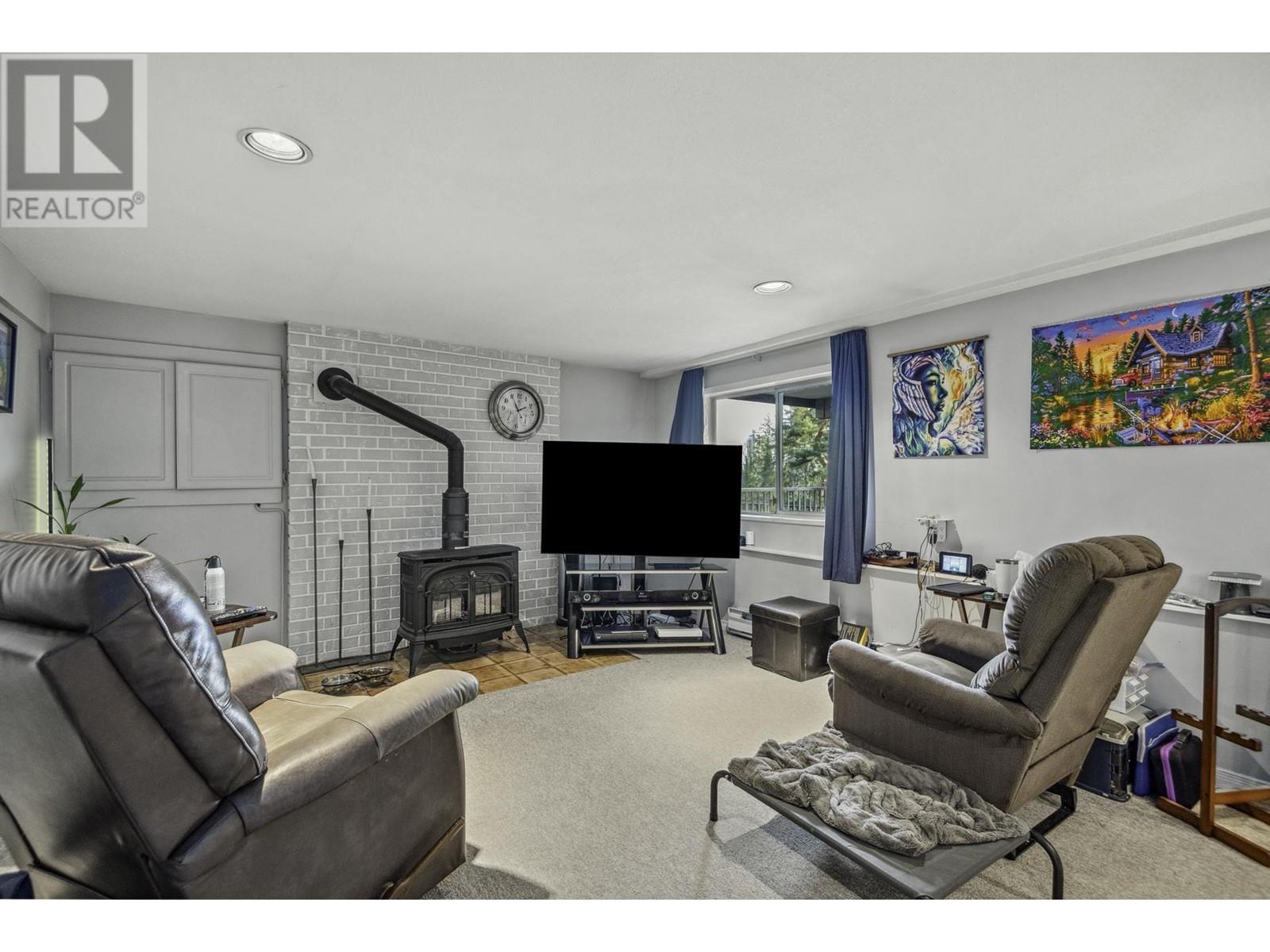 1162 SHAVINGTON STREET