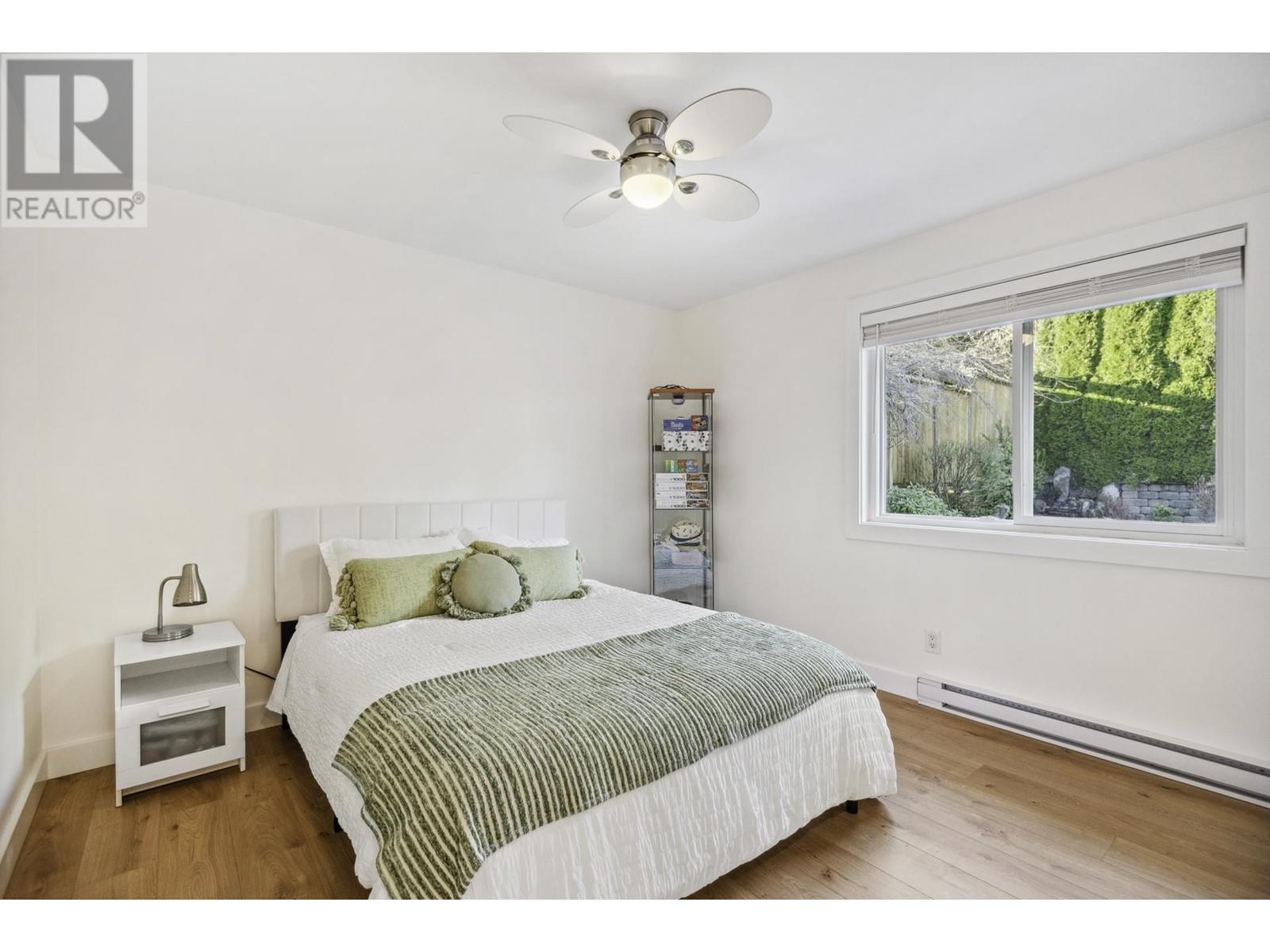 1162 SHAVINGTON STREET