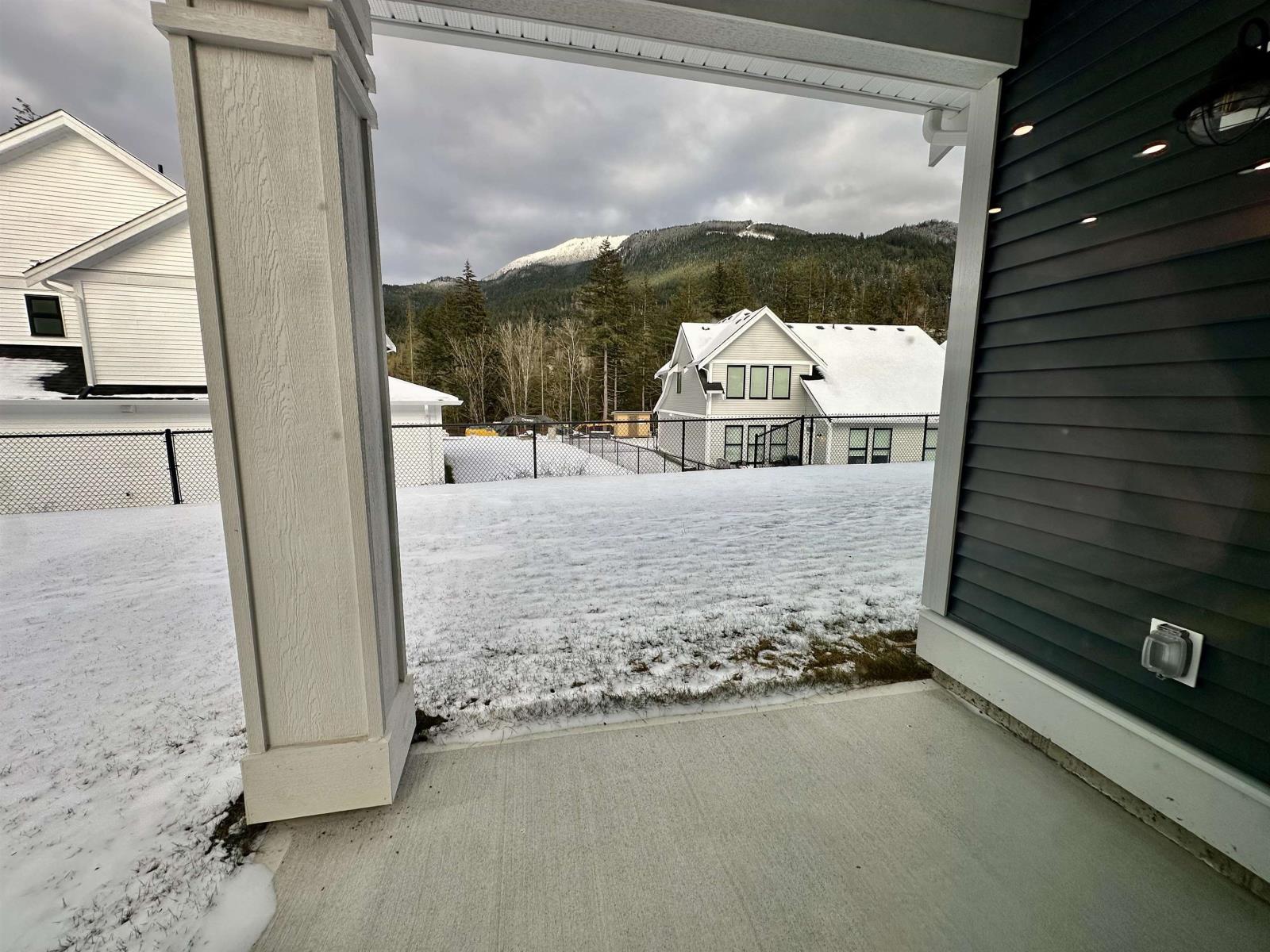 1953 Woodside Boulevard, Mt Woodside, Agassiz, British Columbia V0M 1A1 - Photo 10 - R2964363