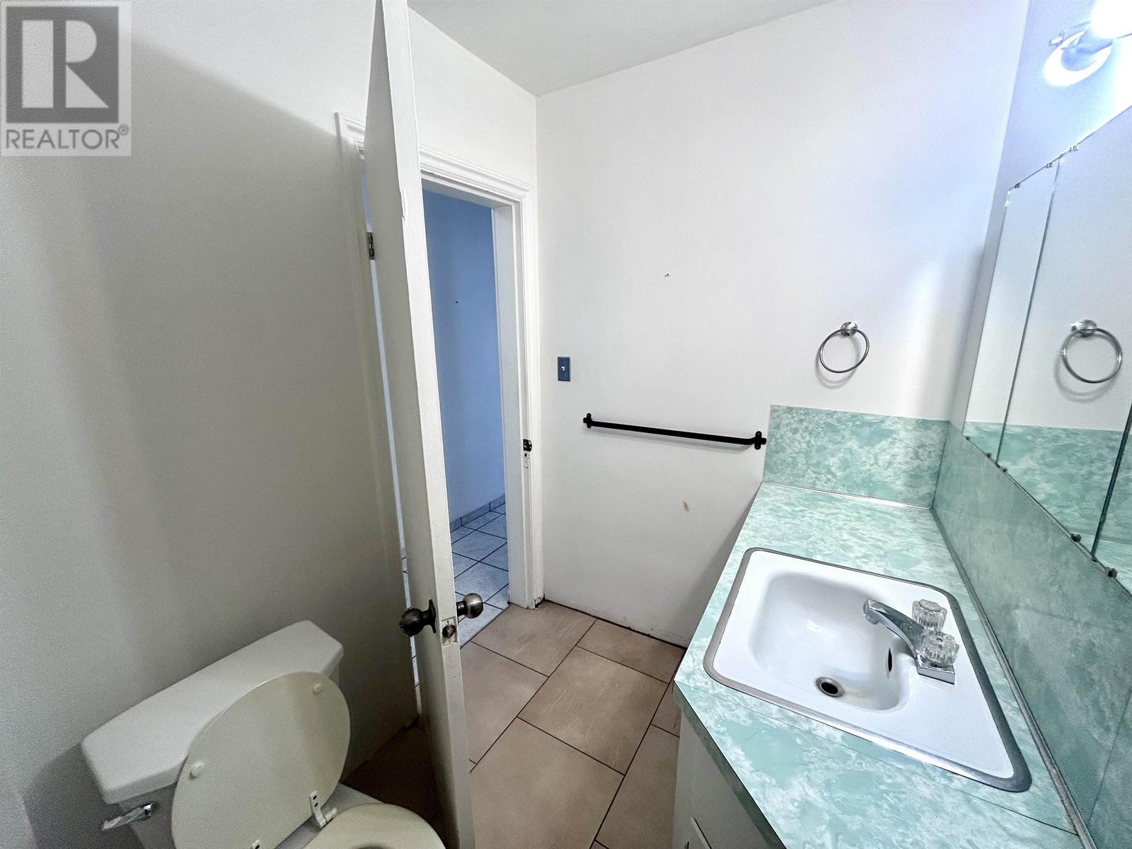 4021 Graveley Street, Burnaby, British Columbia  V5C 3T5 - Photo 8 - R2964298
