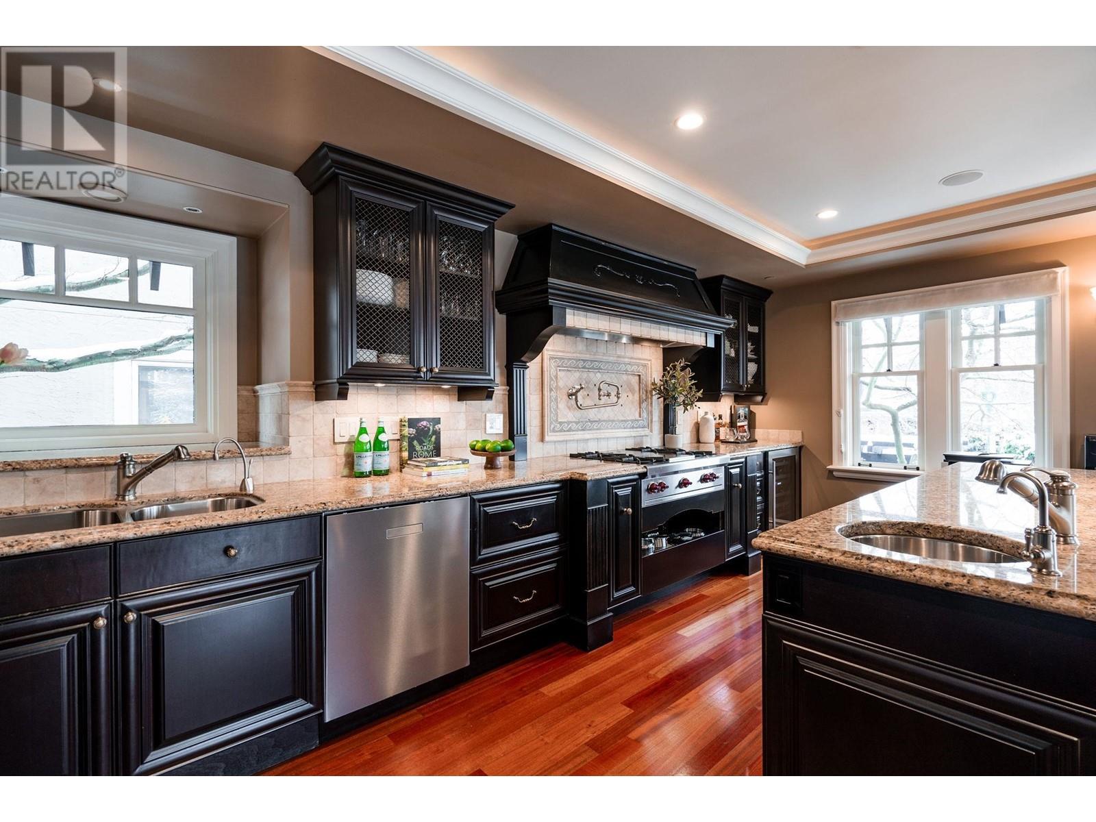 Listing Picture 12 of 40 : 1701 BLENHEIM STREET, Vancouver / 溫哥華 - 魯藝地產 Yvonne Lu Group - MLS Medallion Club Member