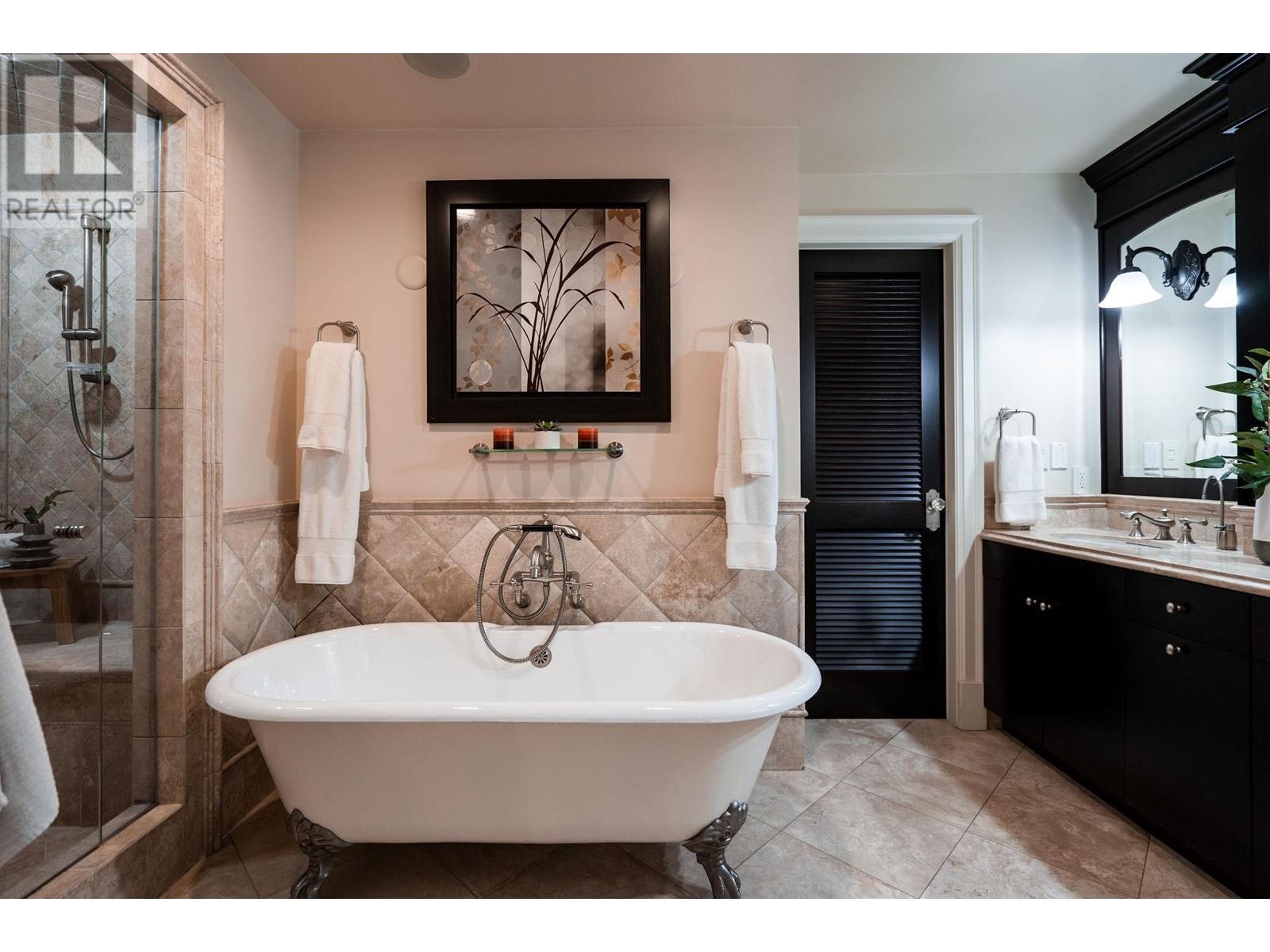 Listing Picture 20 of 40 : 1701 BLENHEIM STREET, Vancouver / 溫哥華 - 魯藝地產 Yvonne Lu Group - MLS Medallion Club Member