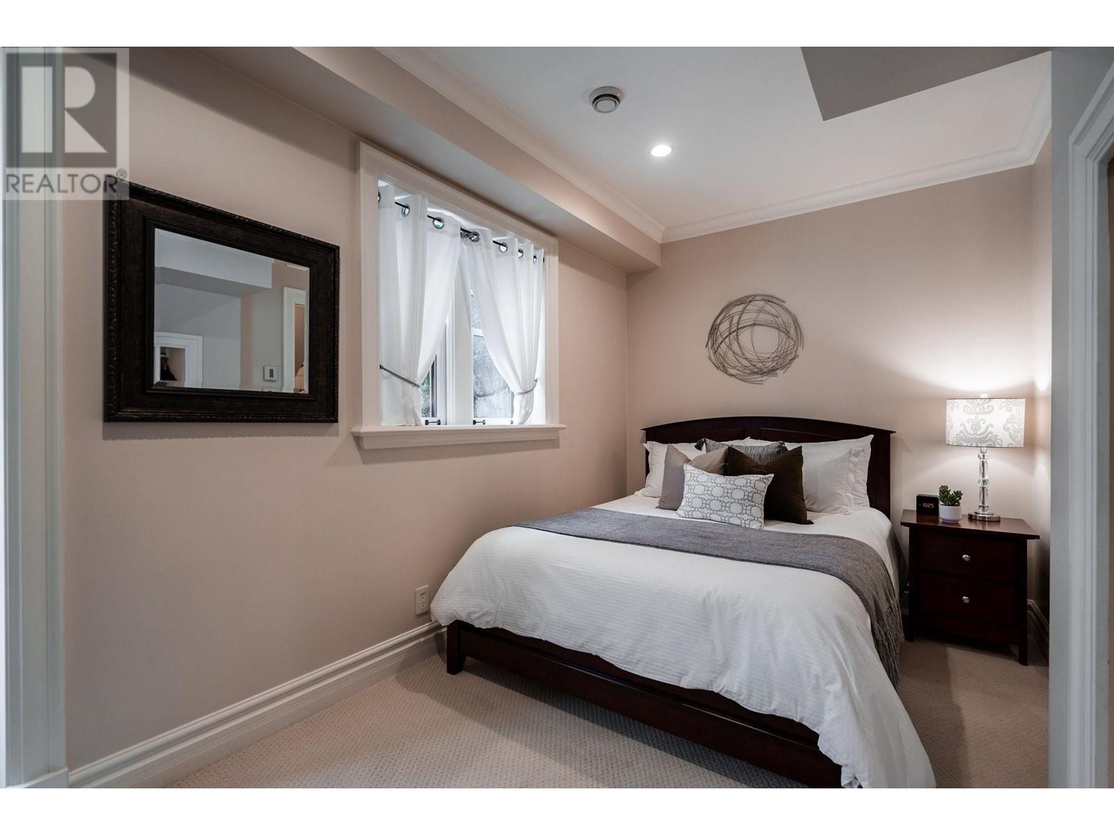 Listing Picture 22 of 40 : 1701 BLENHEIM STREET, Vancouver / 溫哥華 - 魯藝地產 Yvonne Lu Group - MLS Medallion Club Member