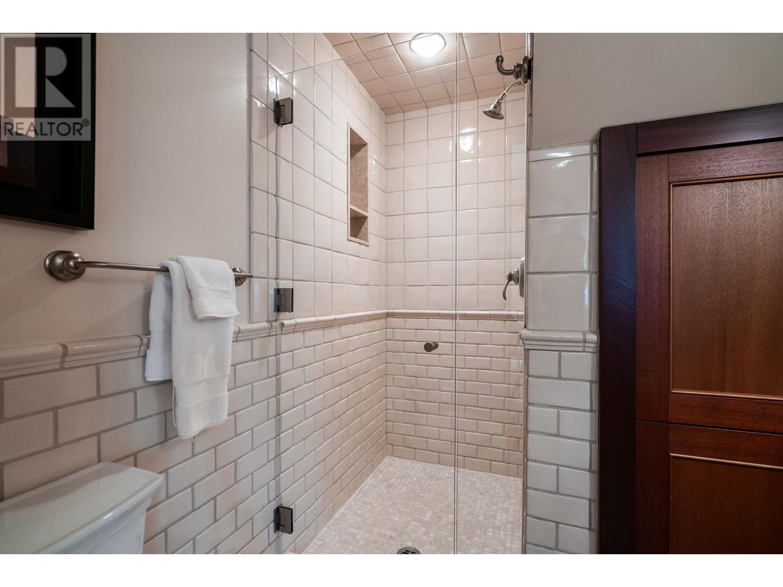 Listing Picture 24 of 40 : 1701 BLENHEIM STREET, Vancouver / 溫哥華 - 魯藝地產 Yvonne Lu Group - MLS Medallion Club Member