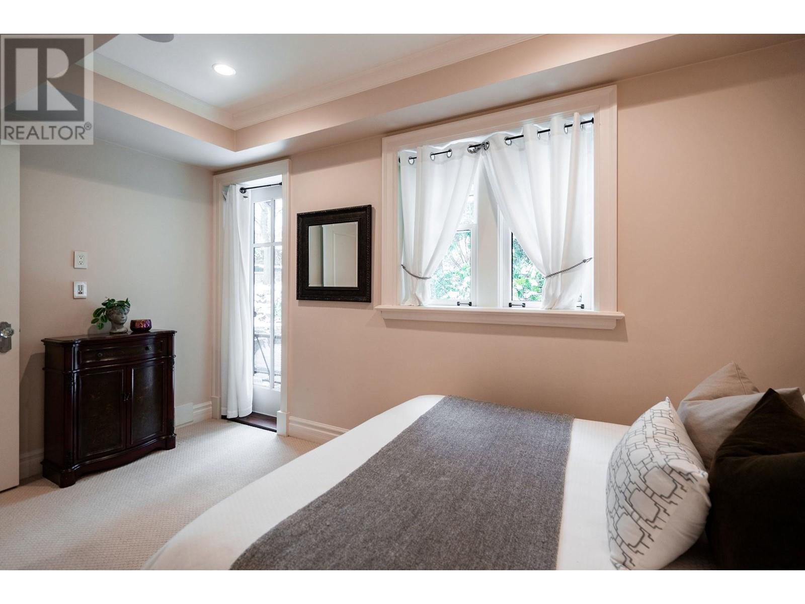 Listing Picture 26 of 40 : 1701 BLENHEIM STREET, Vancouver / 溫哥華 - 魯藝地產 Yvonne Lu Group - MLS Medallion Club Member