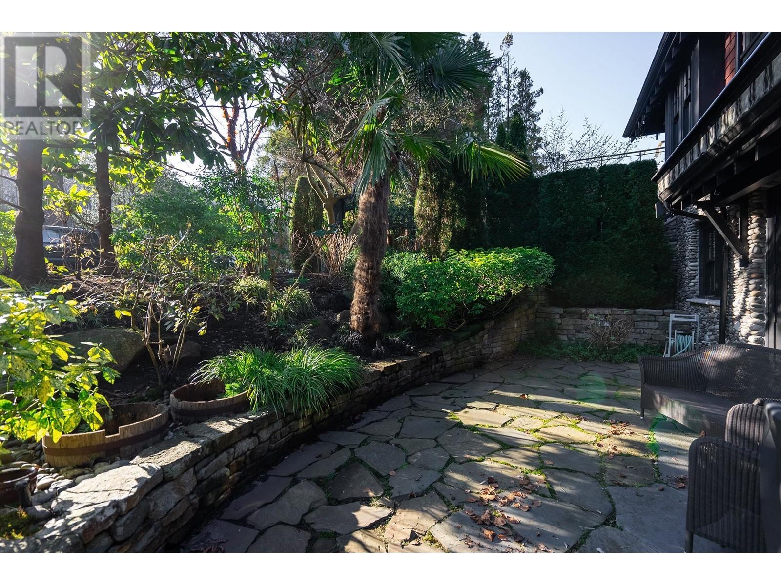 Listing Picture 32 of 40 : 1701 BLENHEIM STREET, Vancouver / 溫哥華 - 魯藝地產 Yvonne Lu Group - MLS Medallion Club Member