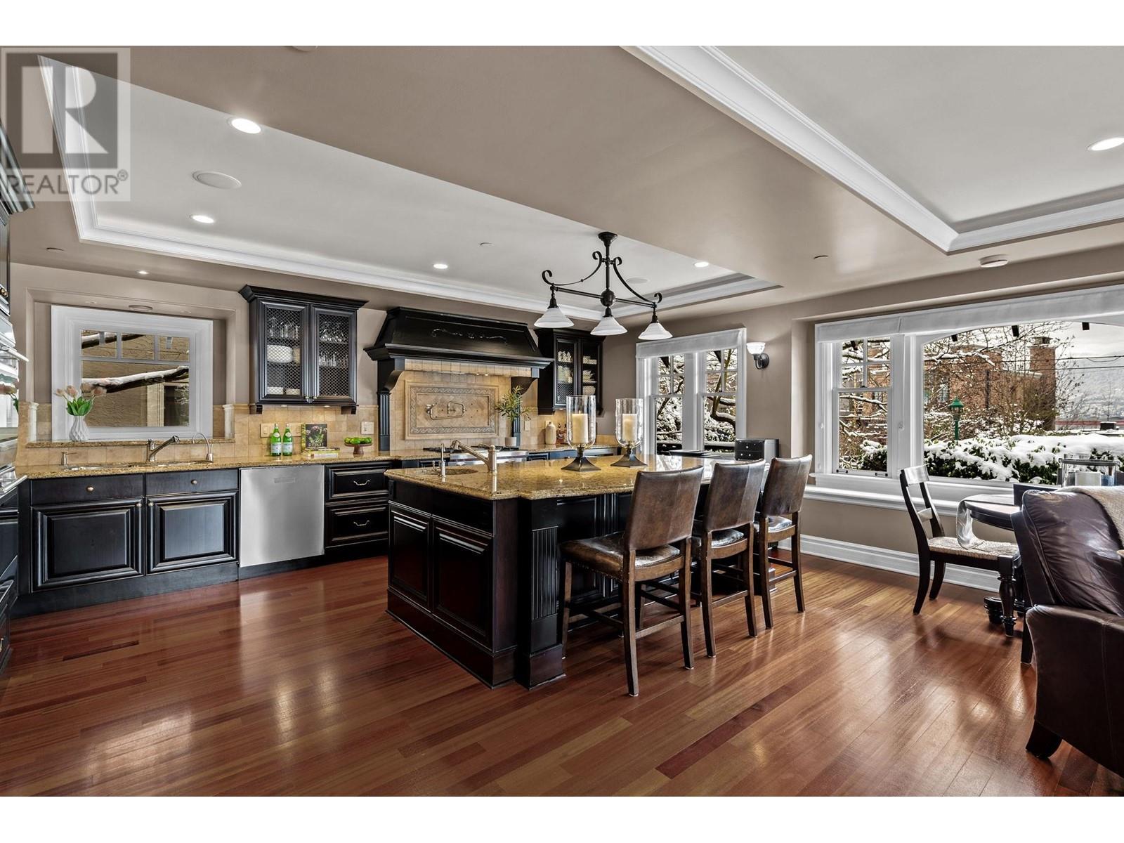 Listing Picture 9 of 40 : 1701 BLENHEIM STREET, Vancouver / 溫哥華 - 魯藝地產 Yvonne Lu Group - MLS Medallion Club Member