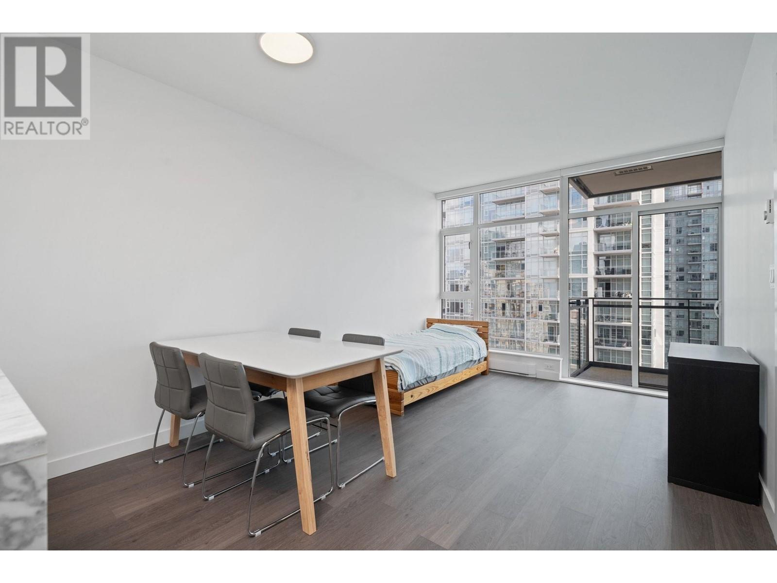 2808 6098 STATION STREET