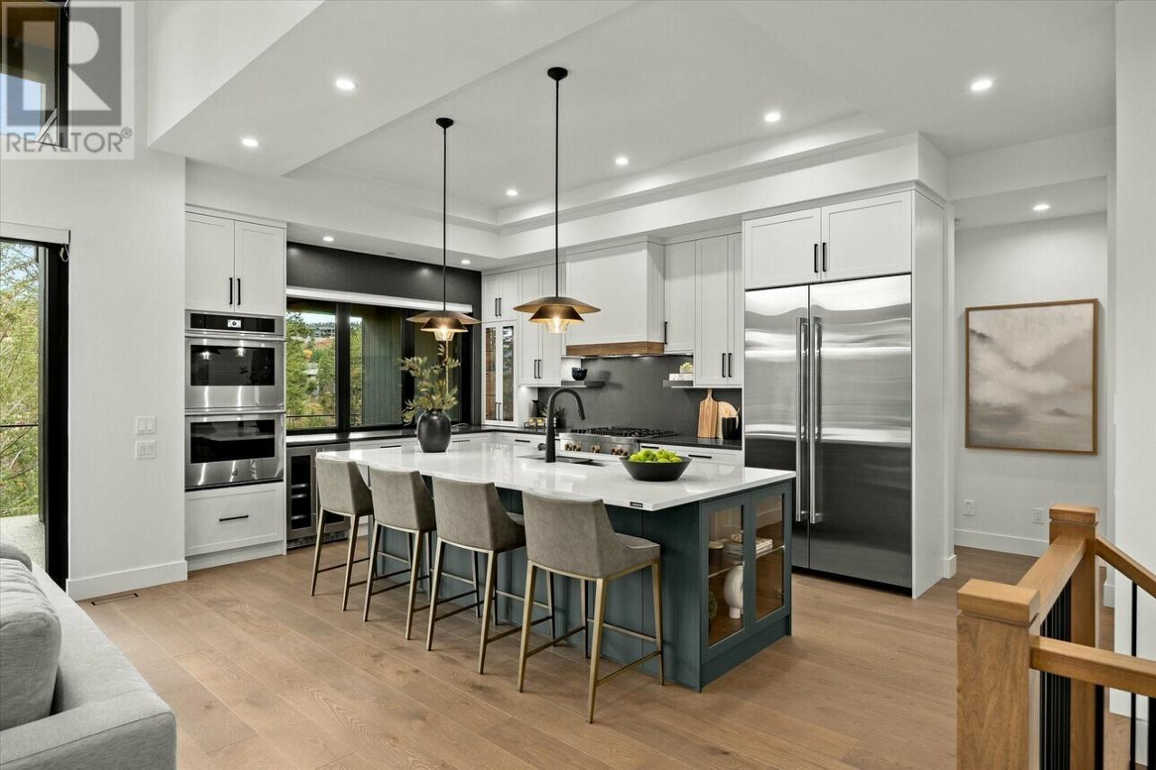 Property at 124 Wildsong Crescent W image 3
