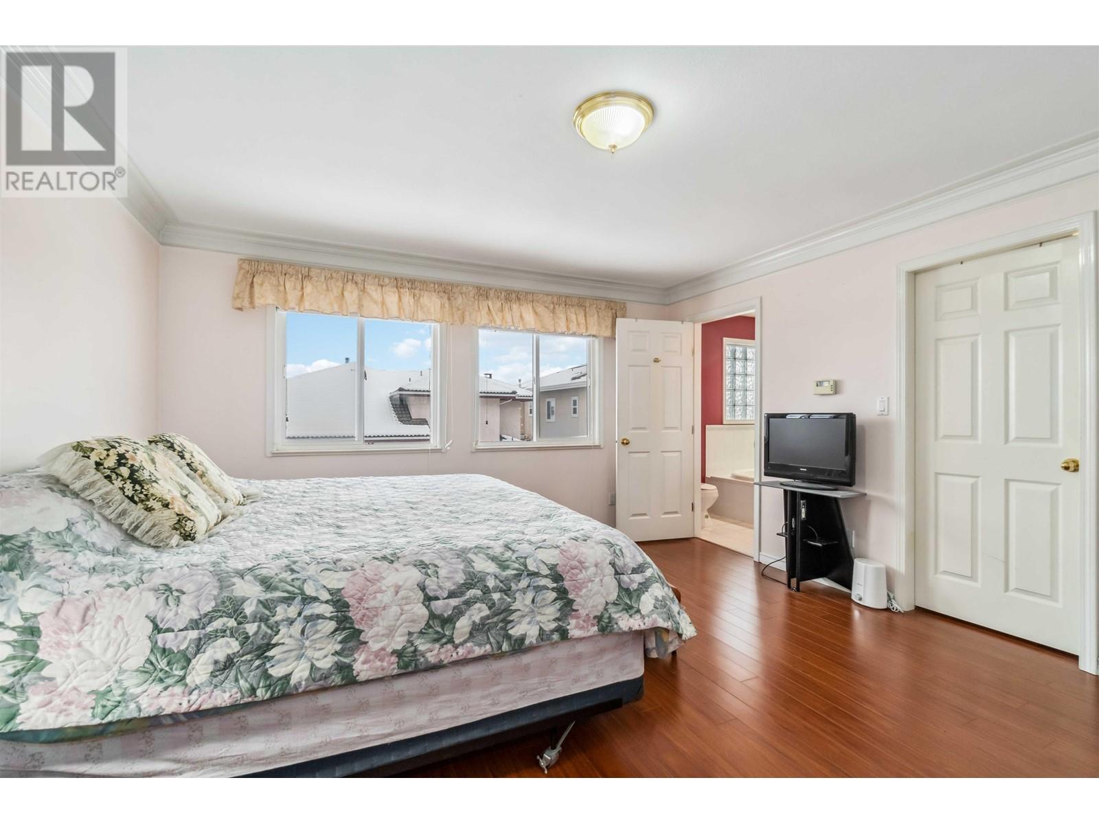Listing Picture 27 of 40 : 4831 WYNE CRESCENT, Richmond / 烈治文 - 魯藝地產 Yvonne Lu Group - MLS Medallion Club Member