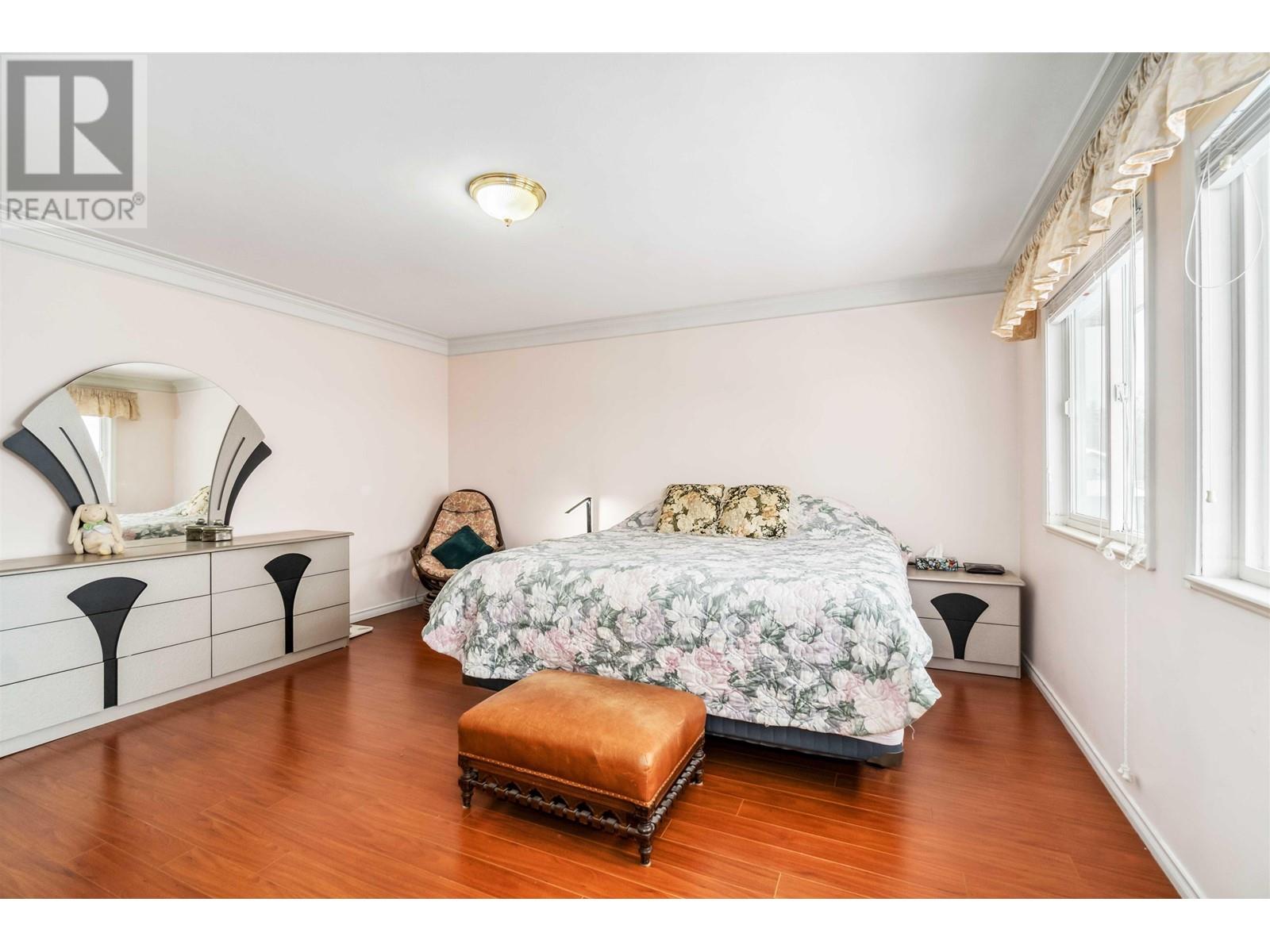 Listing Picture 28 of 40 : 4831 WYNE CRESCENT, Richmond / 烈治文 - 魯藝地產 Yvonne Lu Group - MLS Medallion Club Member
