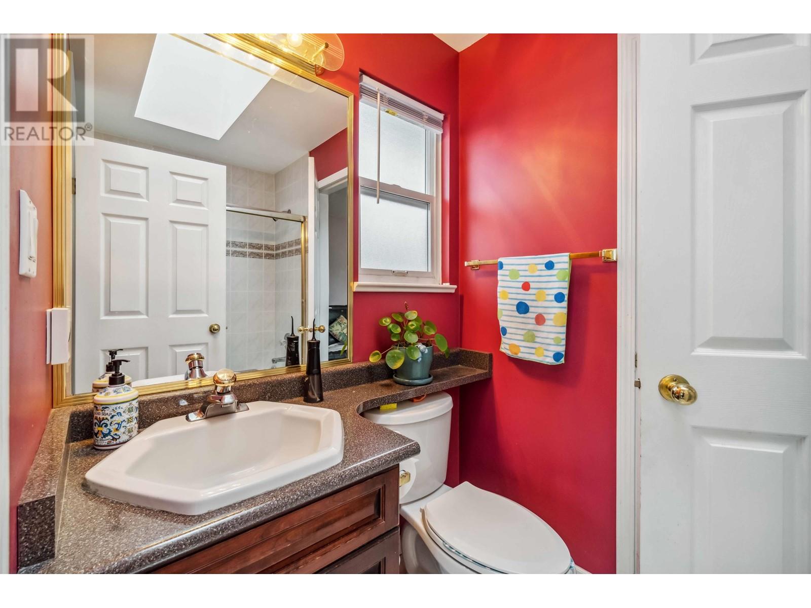 Listing Picture 33 of 40 : 4831 WYNE CRESCENT, Richmond / 烈治文 - 魯藝地產 Yvonne Lu Group - MLS Medallion Club Member