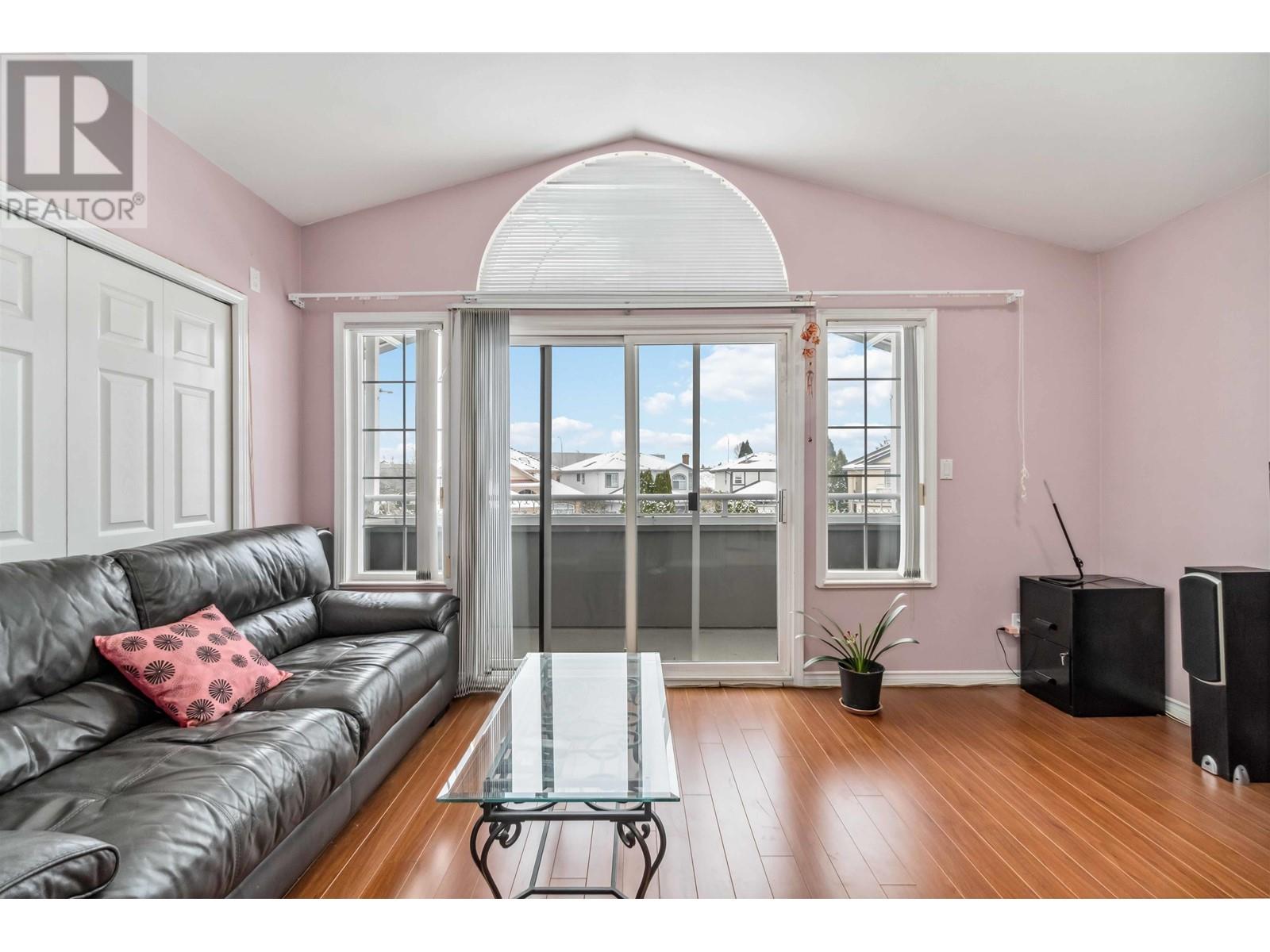 Listing Picture 34 of 40 : 4831 WYNE CRESCENT, Richmond / 烈治文 - 魯藝地產 Yvonne Lu Group - MLS Medallion Club Member
