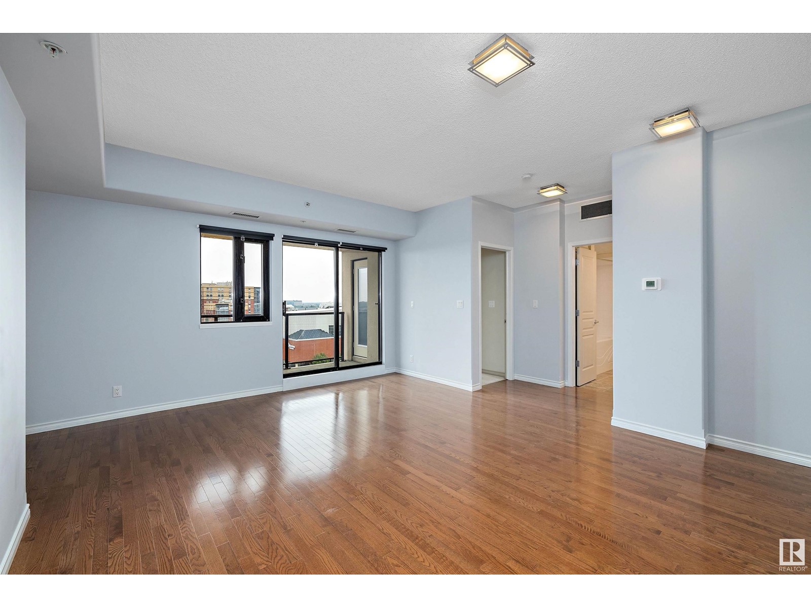 Property at #907 10319 111 ST NW image 5