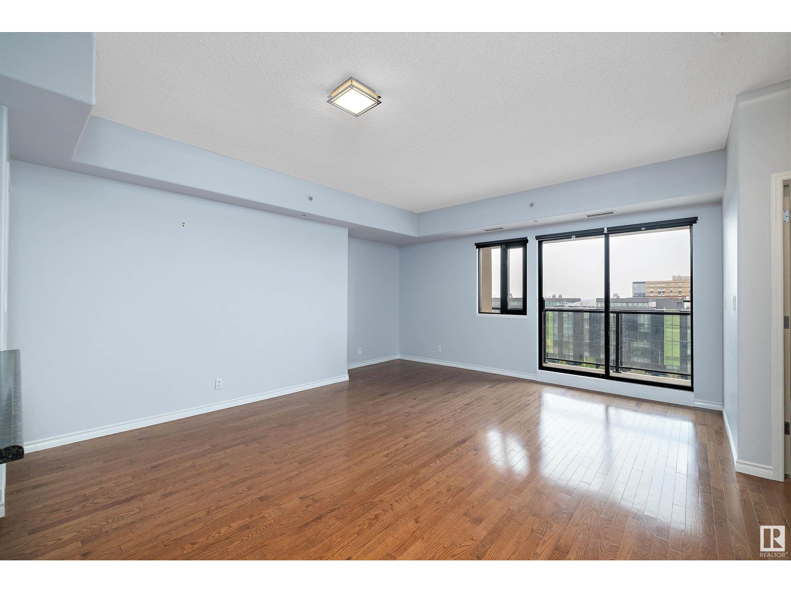 Property at #907 10319 111 ST NW image 4