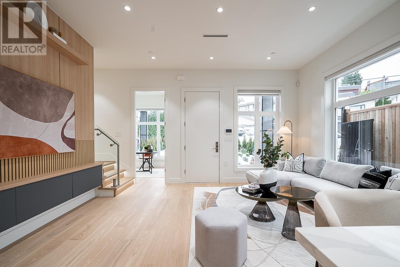 2835 Oliver Crescent, Vancouver, British Columbia  V6L 1T1 - Photo 2 - R2960953