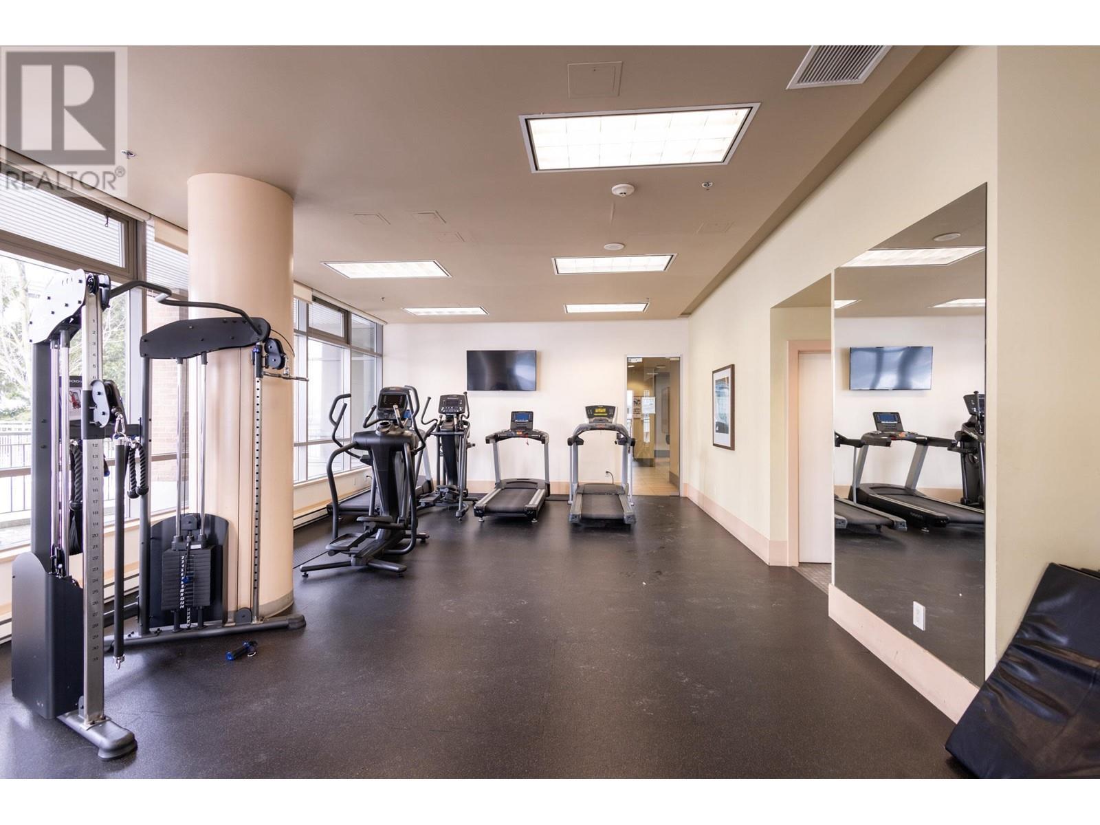 Listing Picture 16 of 21 : 313 4868 BRENTWOOD DRIVE, Burnaby / 本拿比 - 魯藝地產 Yvonne Lu Group - MLS Medallion Club Member