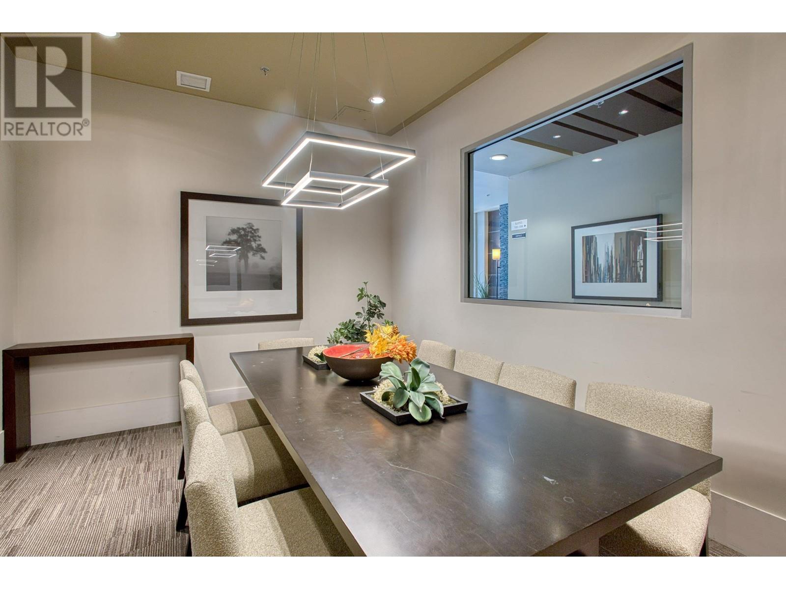 Listing Picture 20 of 21 : 313 4868 BRENTWOOD DRIVE, Burnaby / 本拿比 - 魯藝地產 Yvonne Lu Group - MLS Medallion Club Member